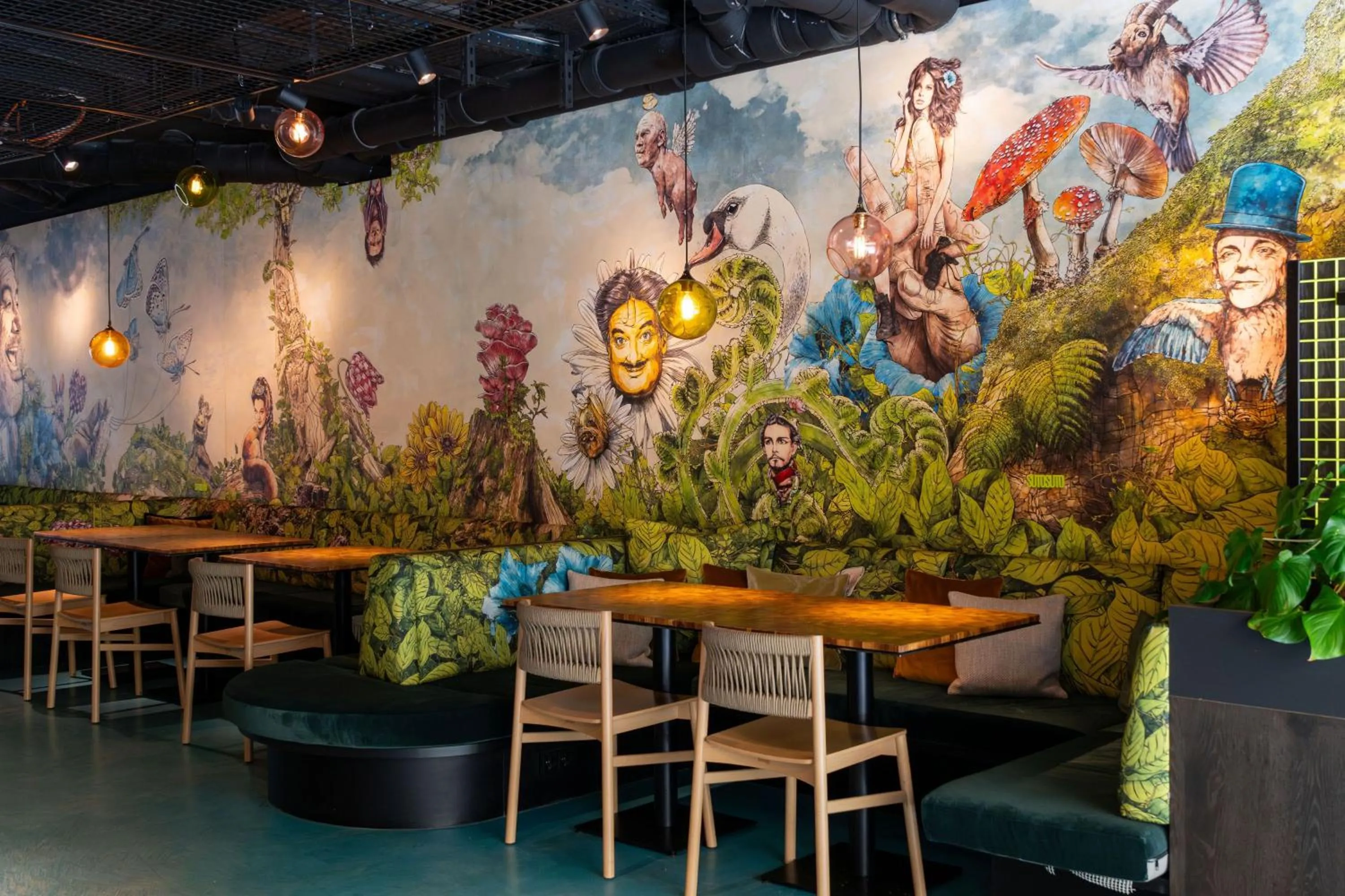 Decorative detail in Cocoon Sendlinger Tor