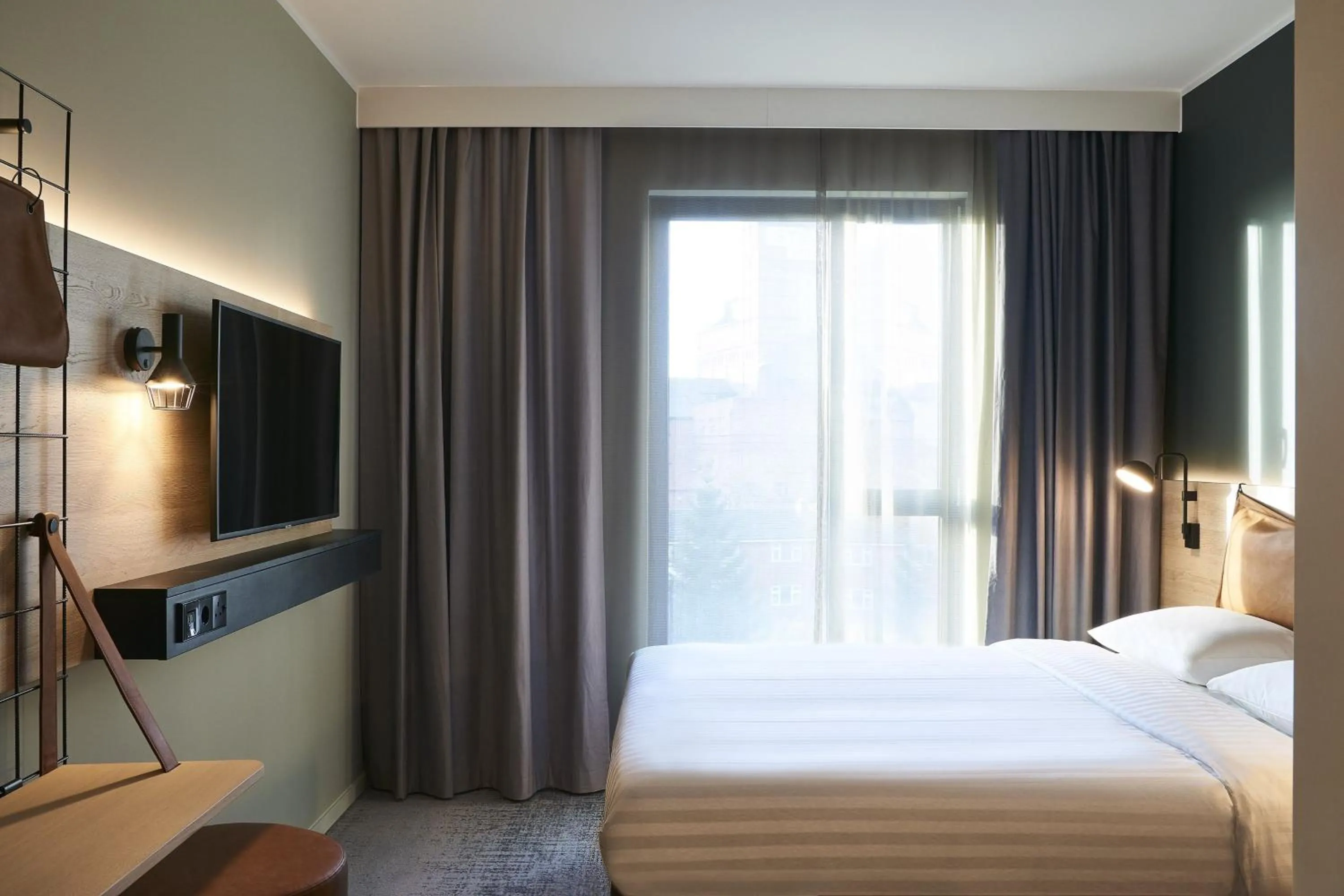 Bedroom, Bed in Moxy Chester