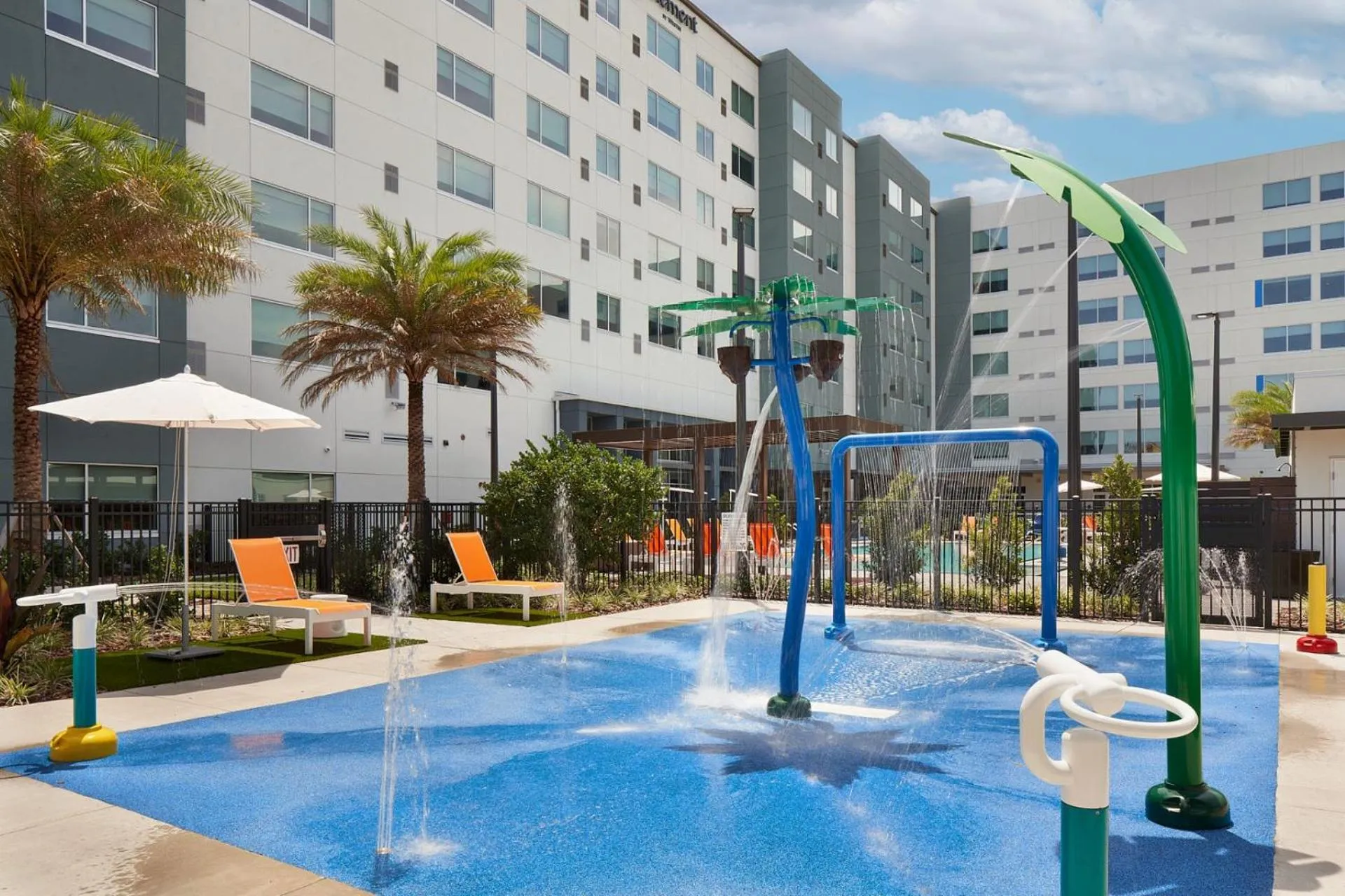 Swimming pool in Aloft Orlando International Drive by Marriott