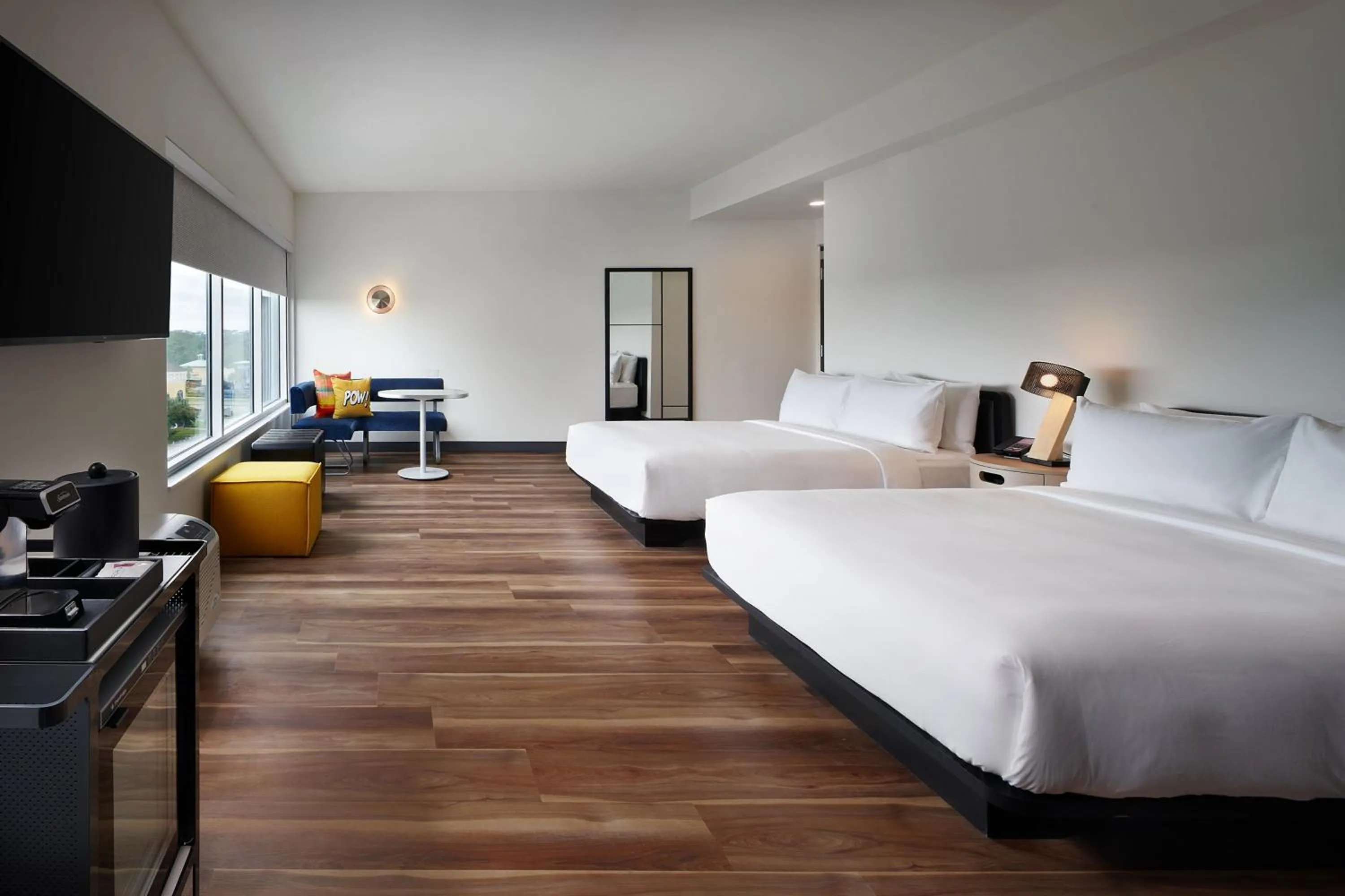 Photo of the whole room, Bed in Aloft Orlando International Drive by Marriott