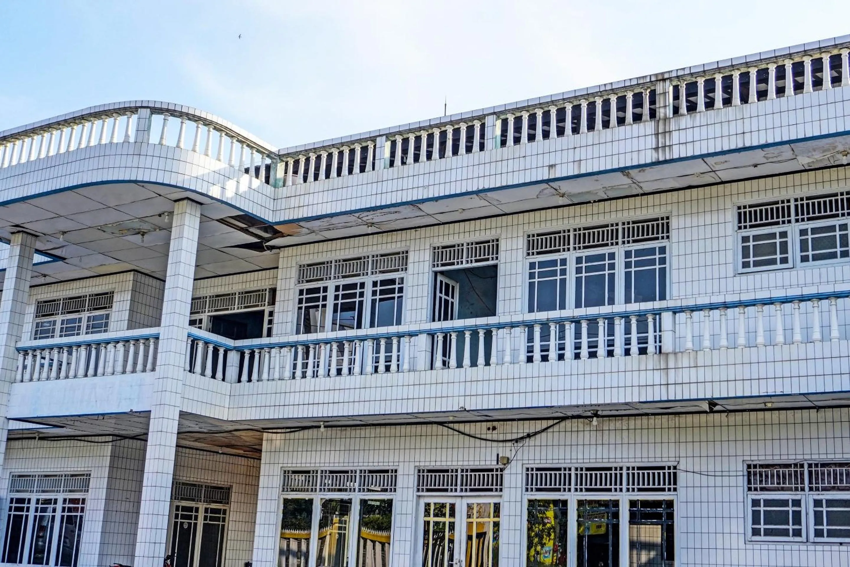 Facade/entrance in SPOT ON 91798 Hotel Grand Mutiara