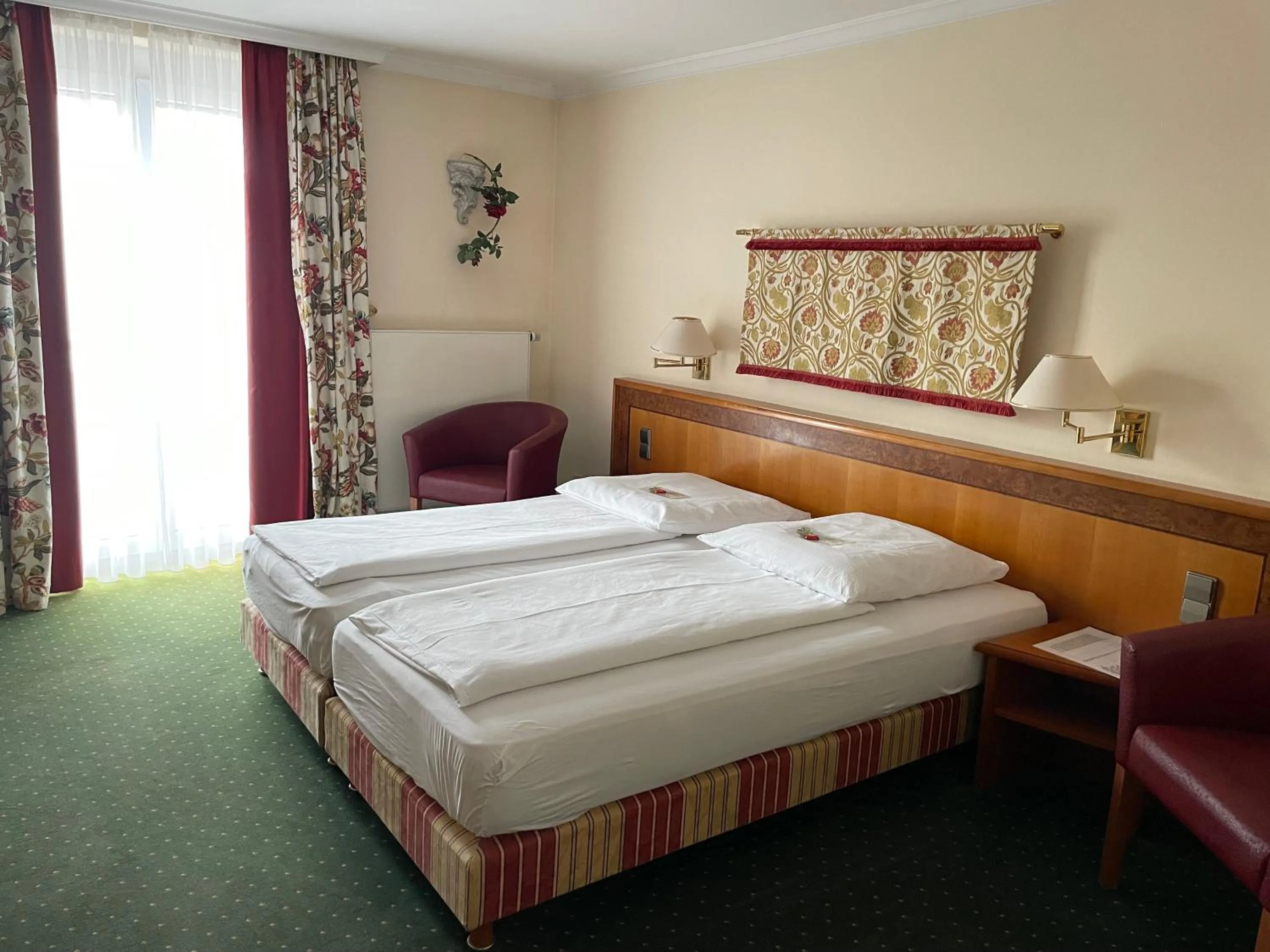 Bedroom, Bed in Hotel Ochsen Stuttgart