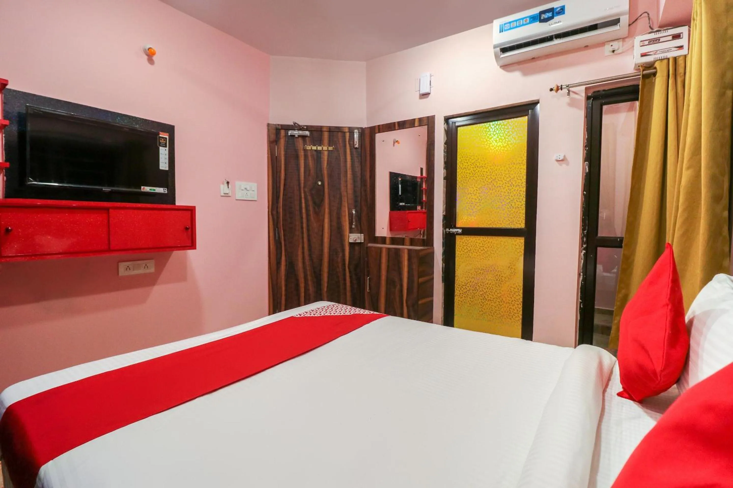 Bedroom, Bed in Collection O NEOSTAY TOWN HOUSE