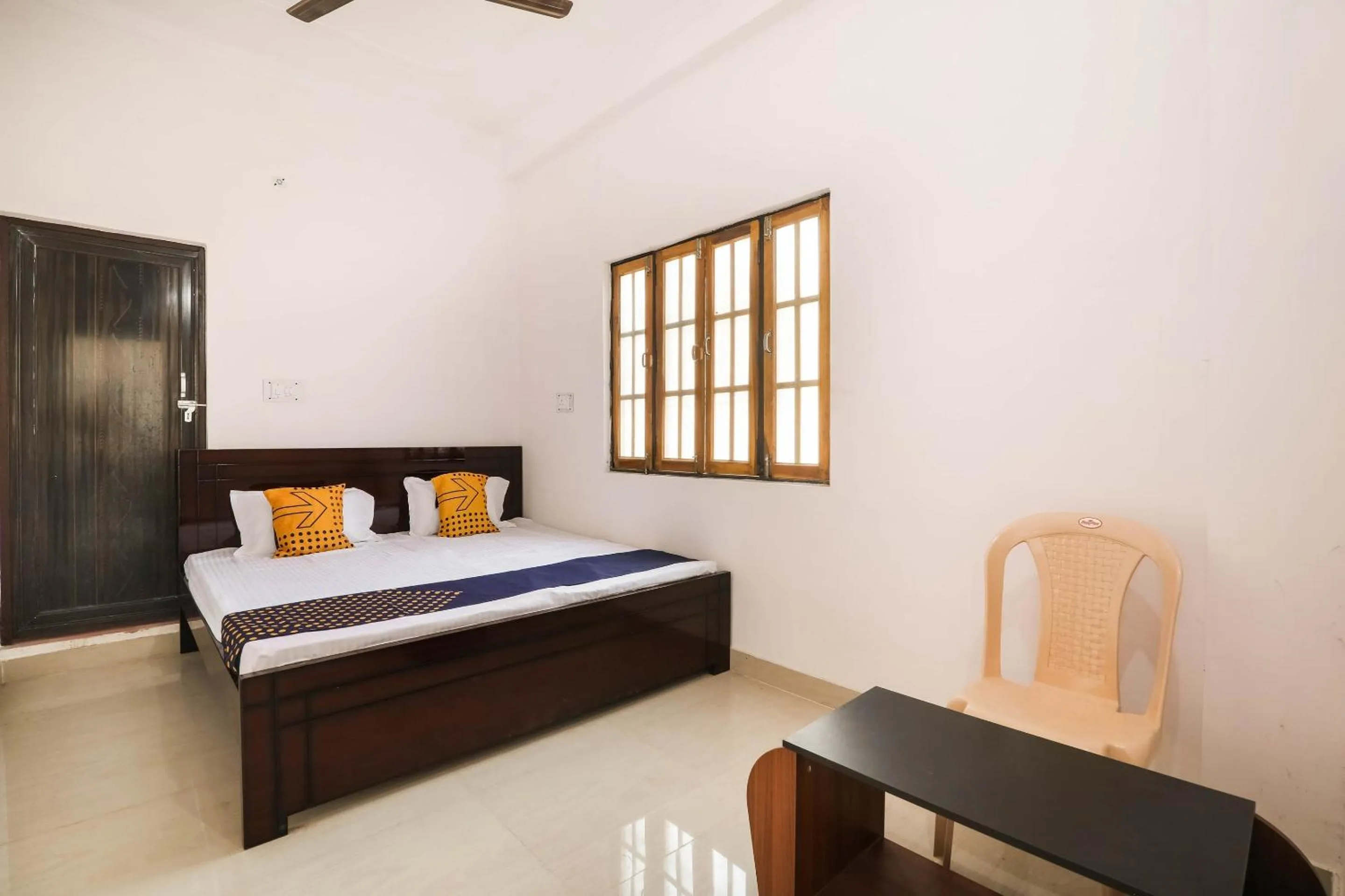 Bedroom, Bed in SPOT ON 76421 Kuldeep Inn