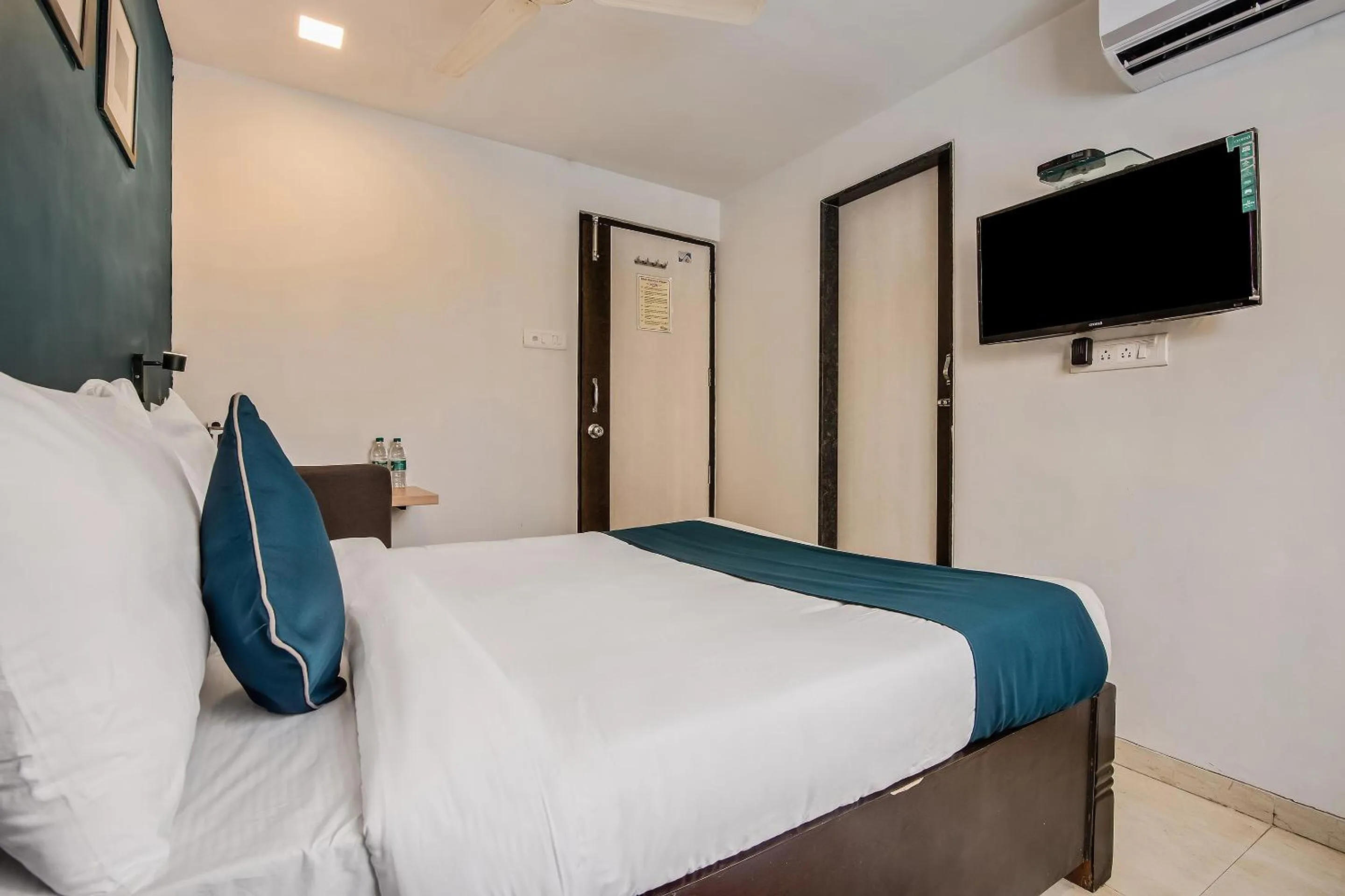 Bedroom in Hotel O Nirsukh Palace