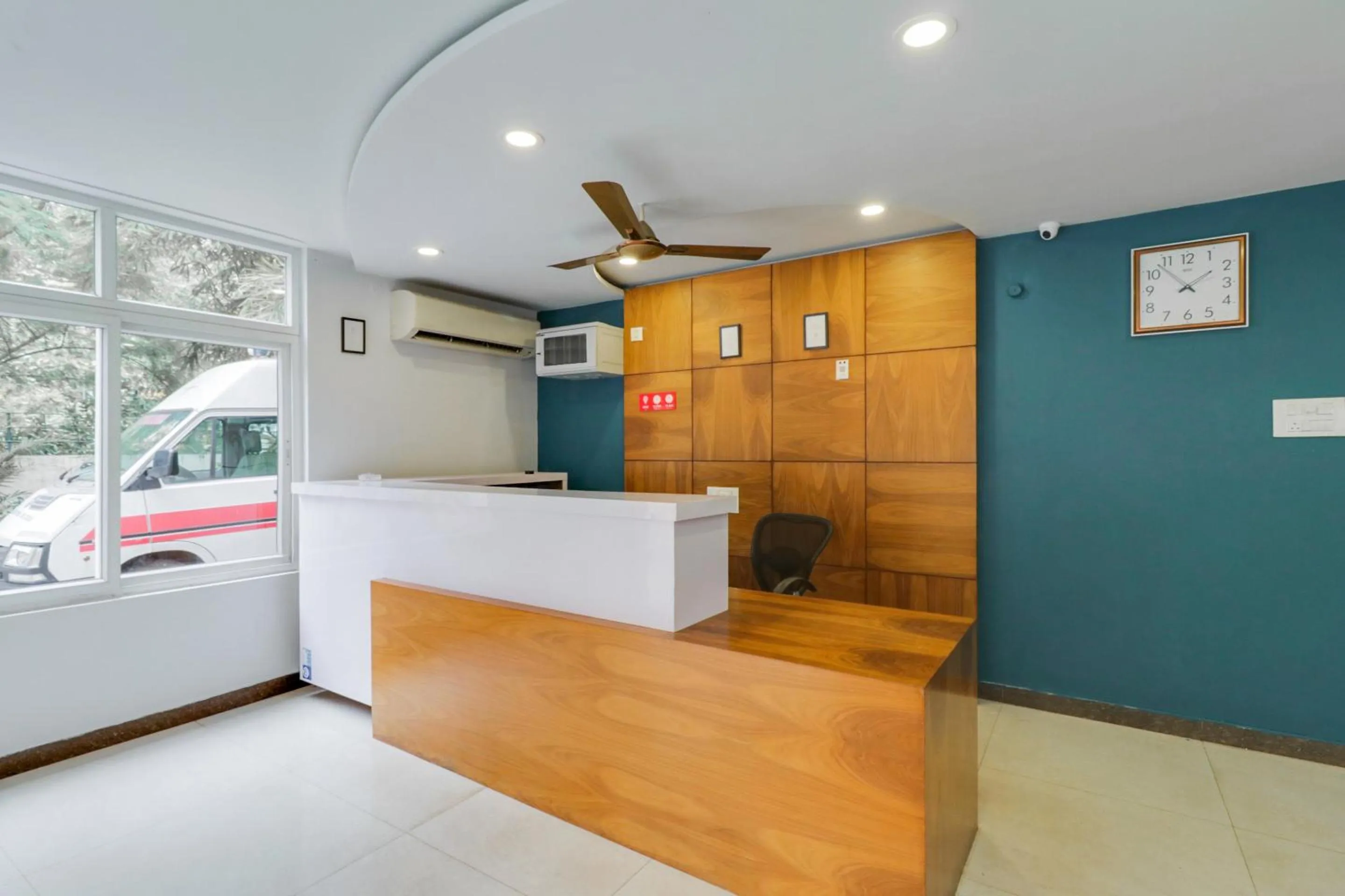 Lobby or reception in Super Hotel O Stay Inn Maharani Peta