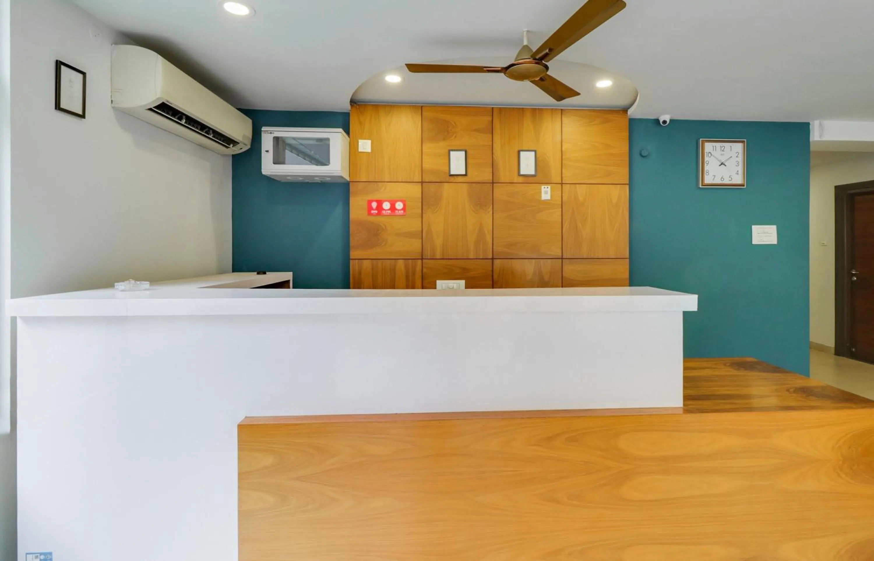 Lobby or reception in Super Hotel O Stay Inn Maharani Peta