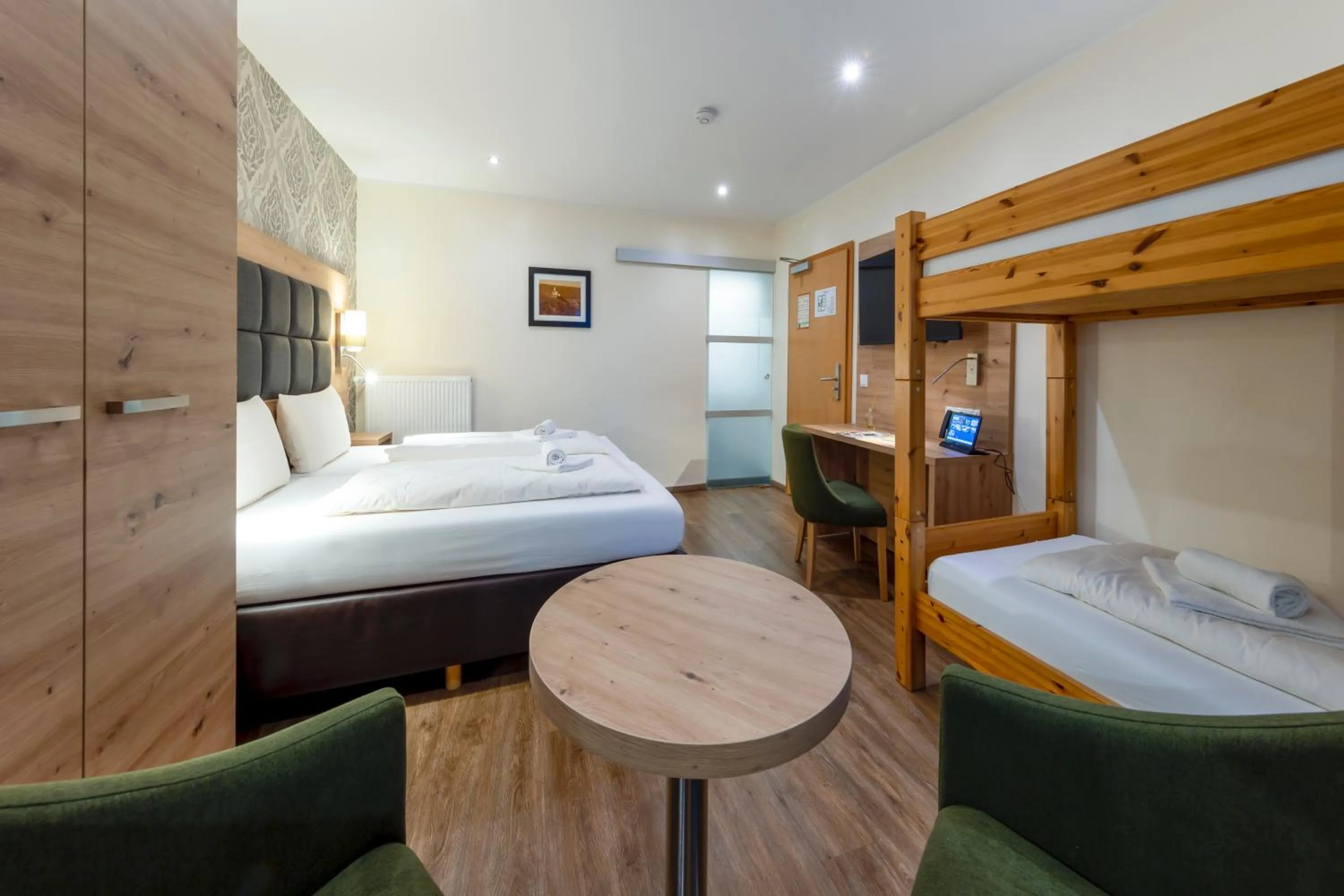 Bed in AKZENT Hotel Restaurant Roter Ochse Rhens bei Koblenz