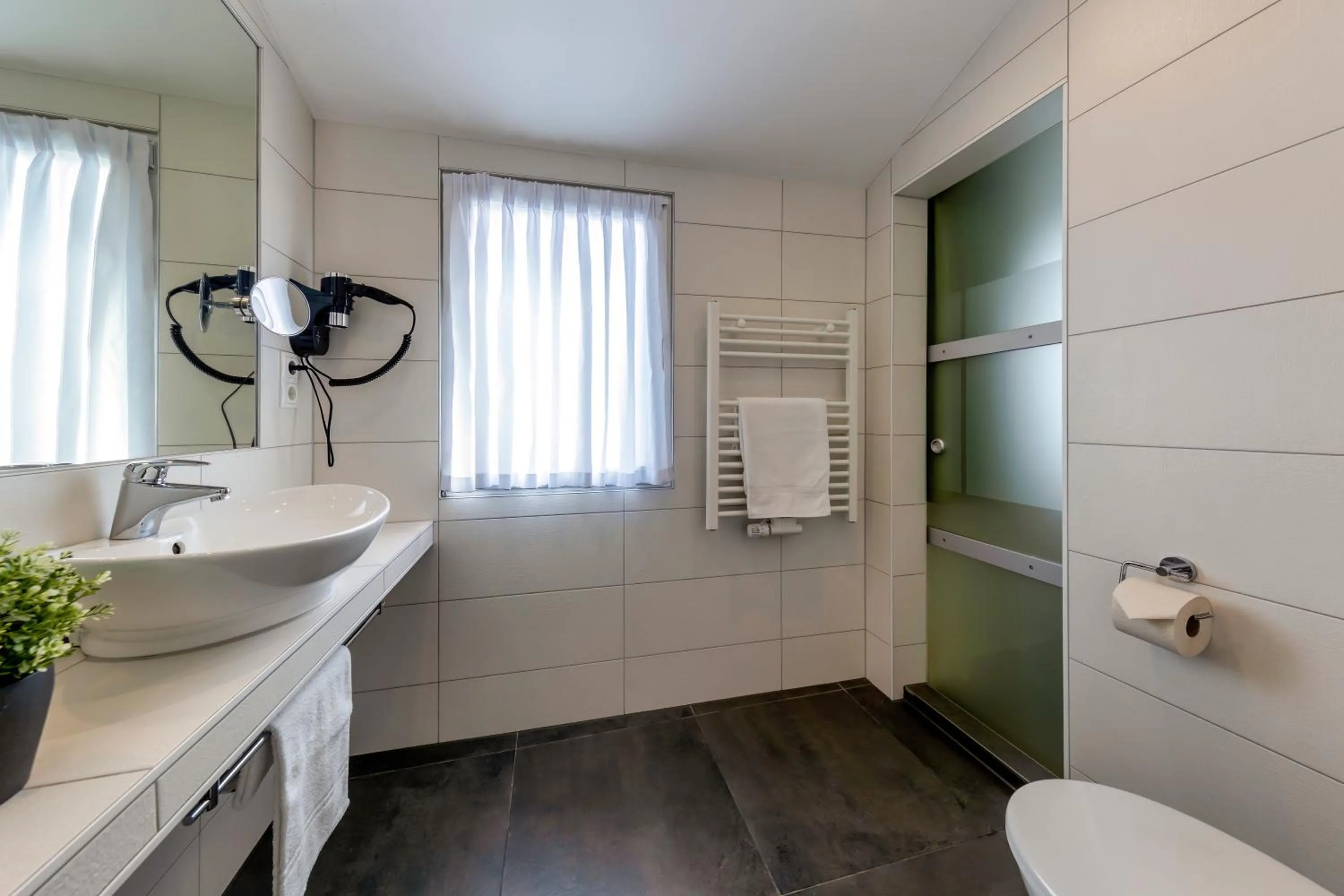 Toilet in AKZENT Hotel Restaurant Roter Ochse Rhens bei Koblenz