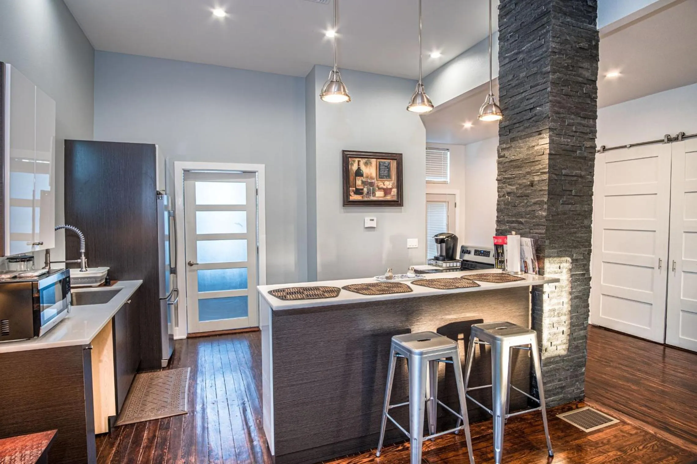 Kitchen or kitchenette in Prosperity Place Remodeled 3BR 2BA Near Downtown