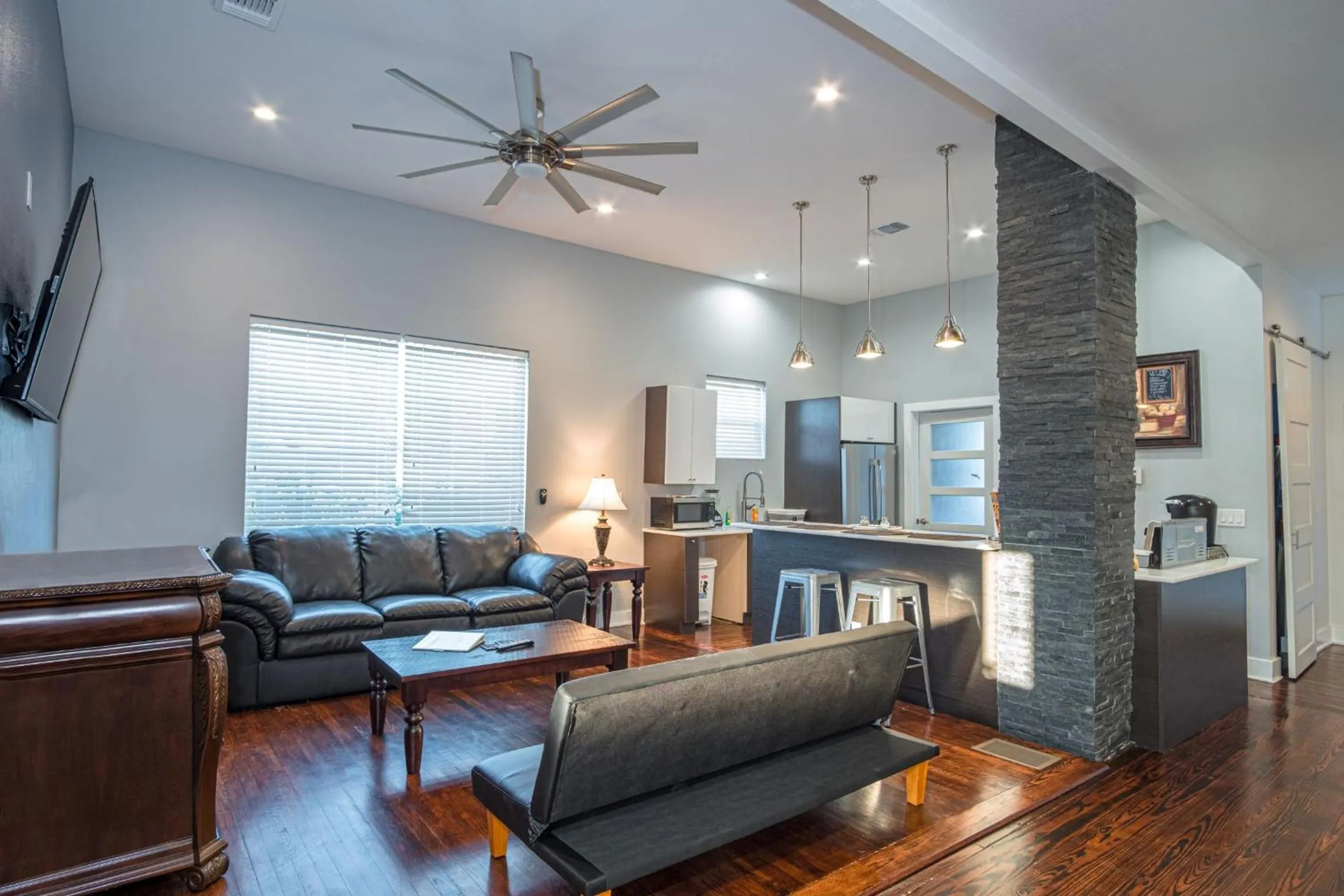 Living room in Prosperity Place Remodeled 3BR 2BA Near Downtown