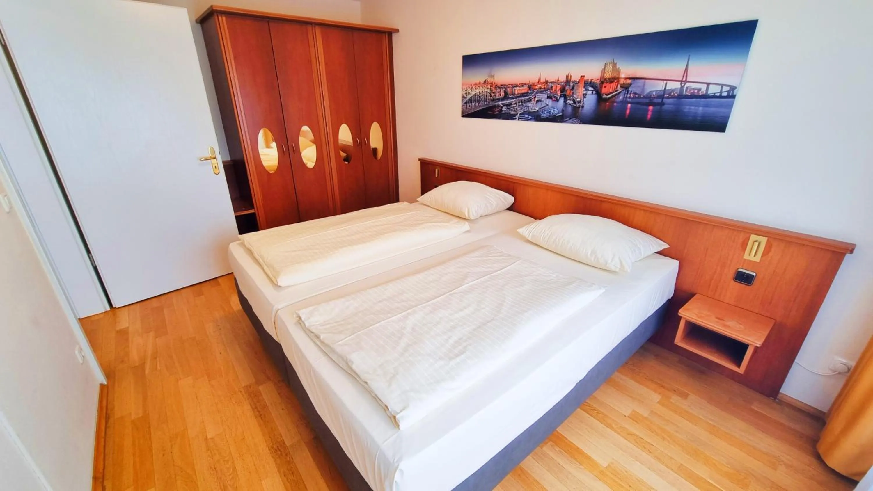 Bed in New Living Home Residenzhotel Hamburg