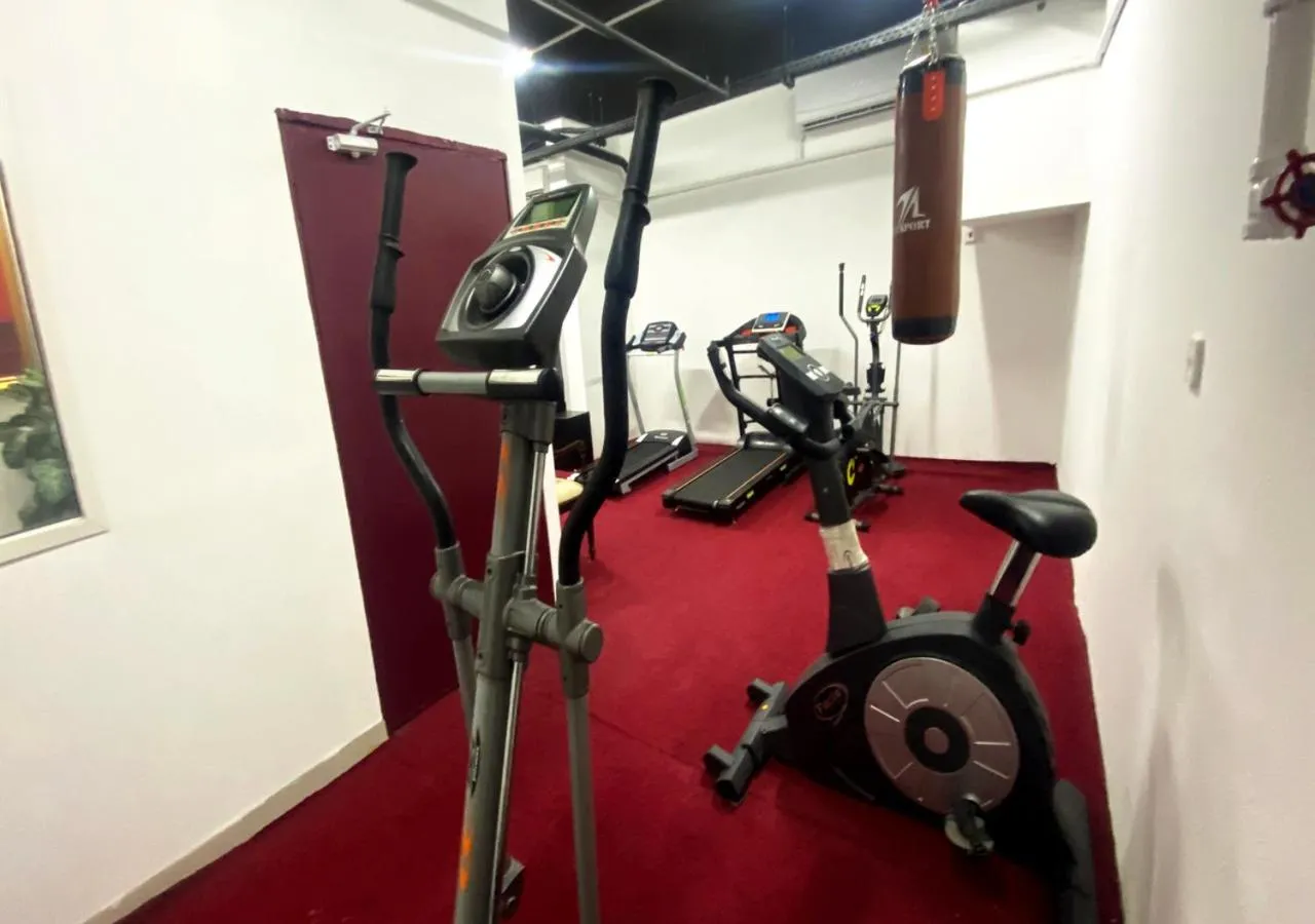 Fitness centre/facilities in Majestic Hotel