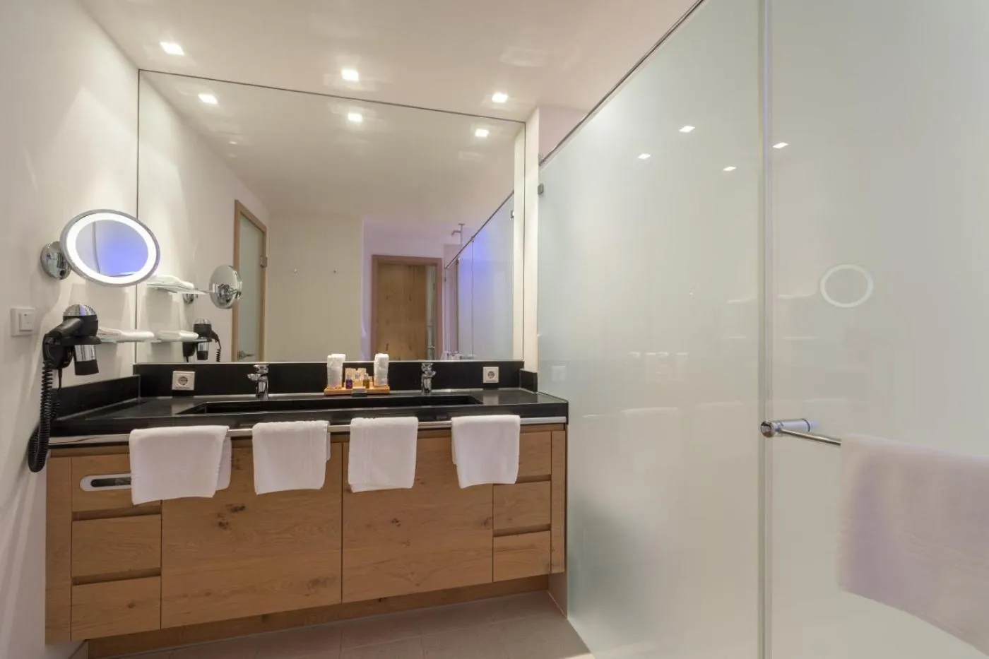 Bathroom in Hotel Exquisit