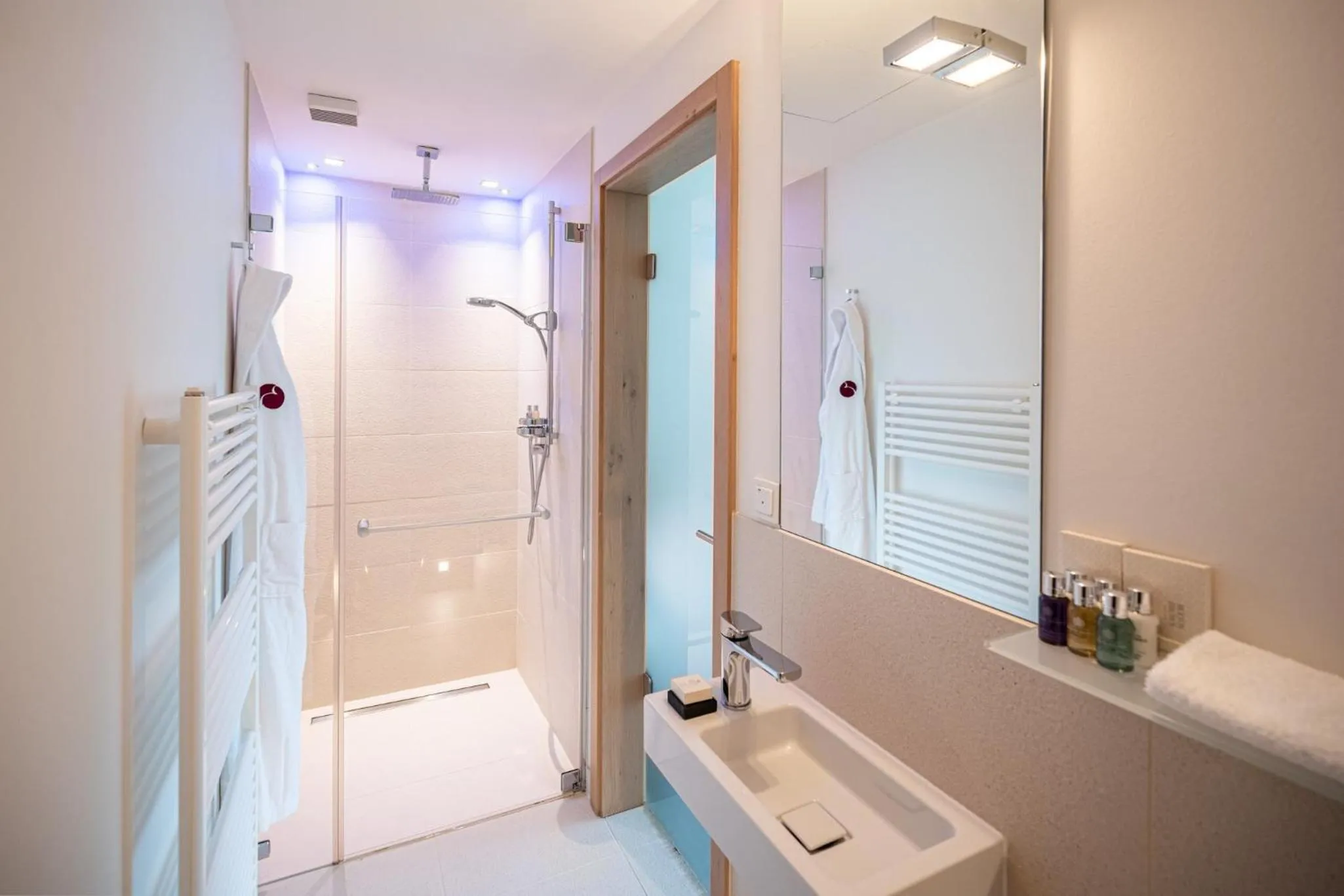 Bathroom in Hotel Exquisit