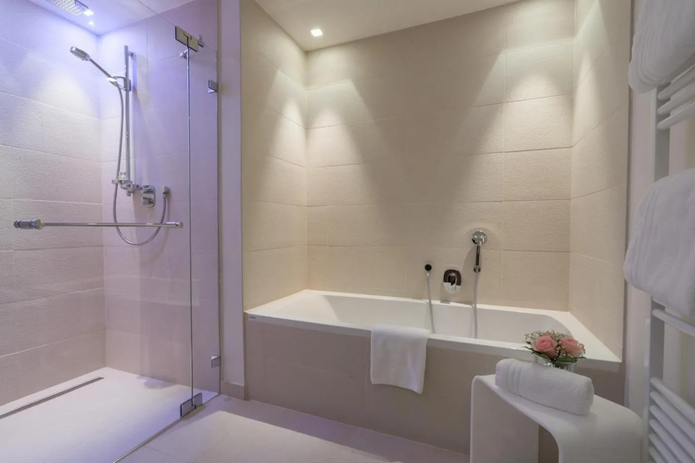 Bathroom in Hotel Exquisit