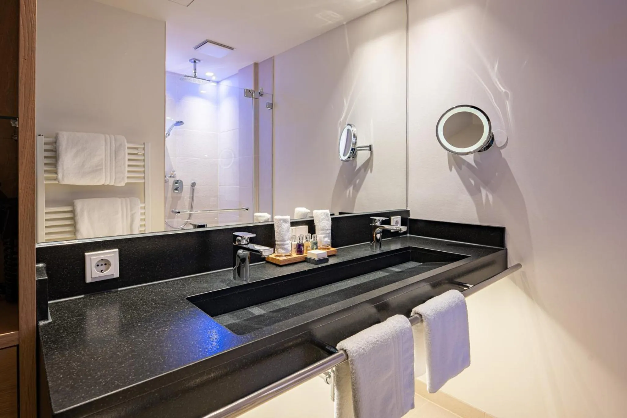 Bathroom in Hotel Exquisit