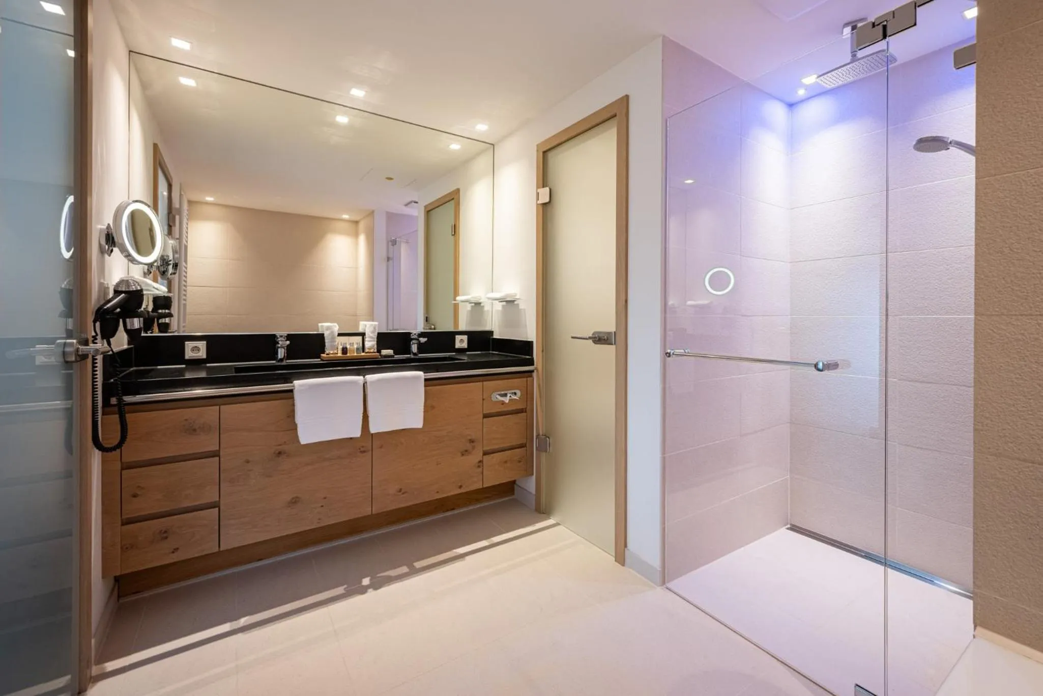 Bathroom in Hotel Exquisit