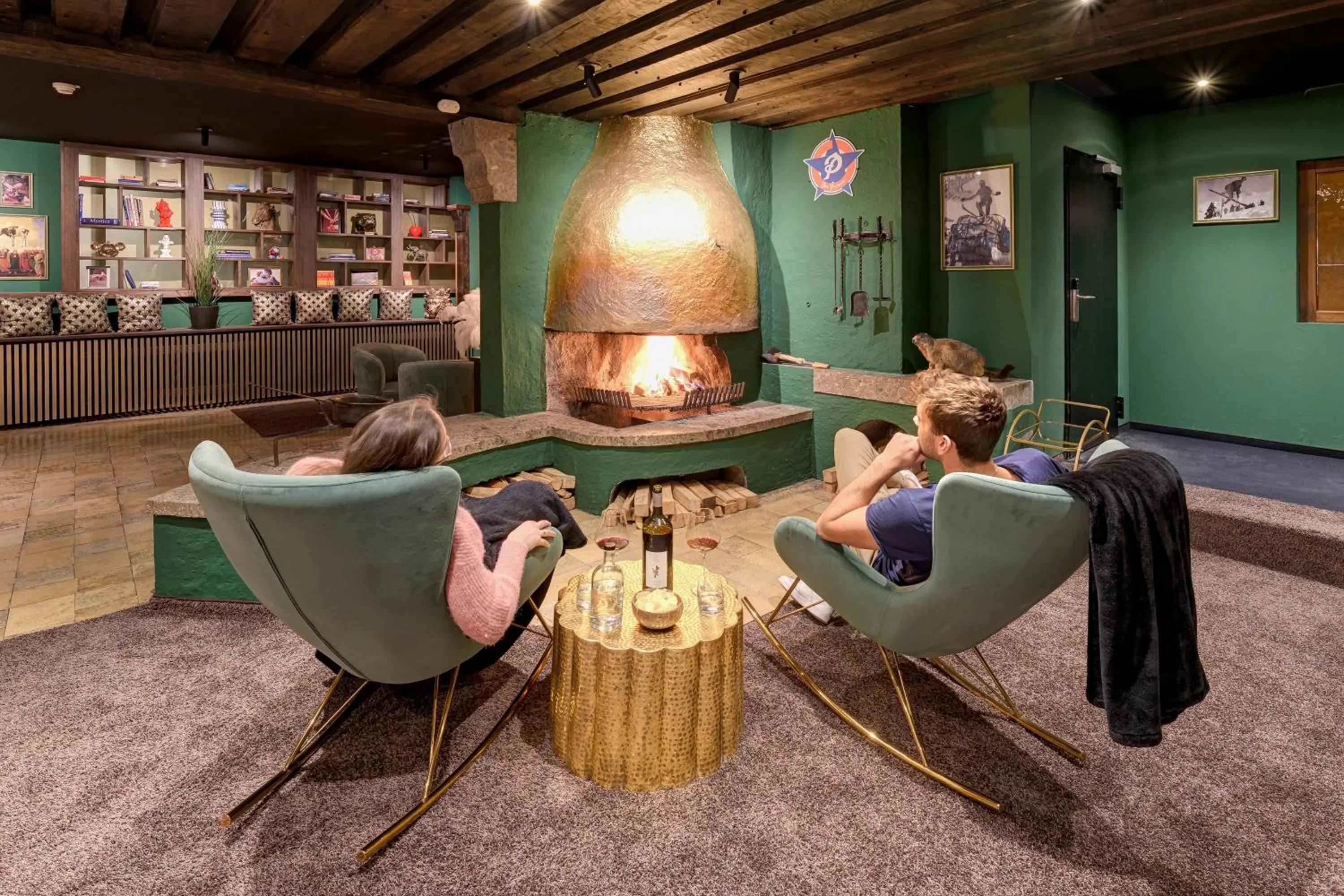 Lobby or reception in Hit the Sky