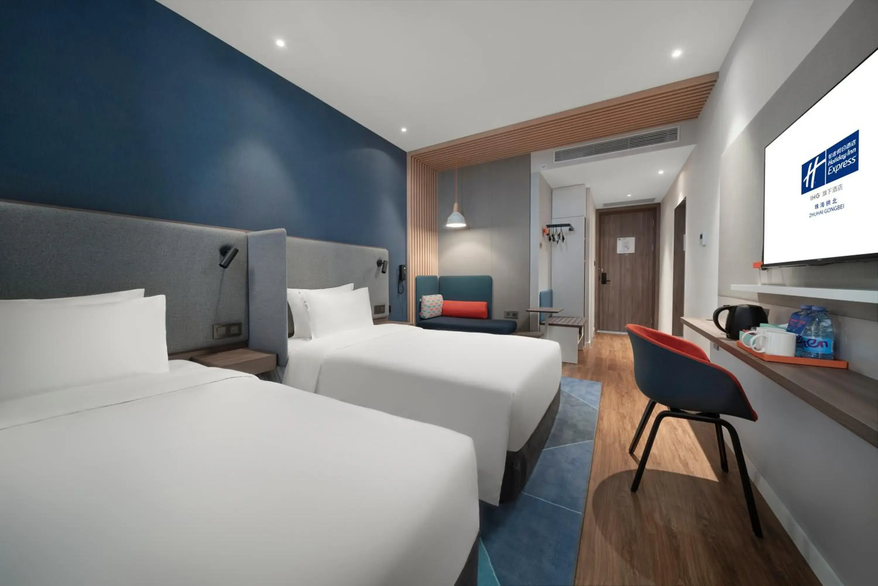 Standard Twin Room in Holiday Inn Express Zhuhai Gongbei by IHG Standard Twin Room in Holiday Inn Express Zhuhai Gongbei by IHG