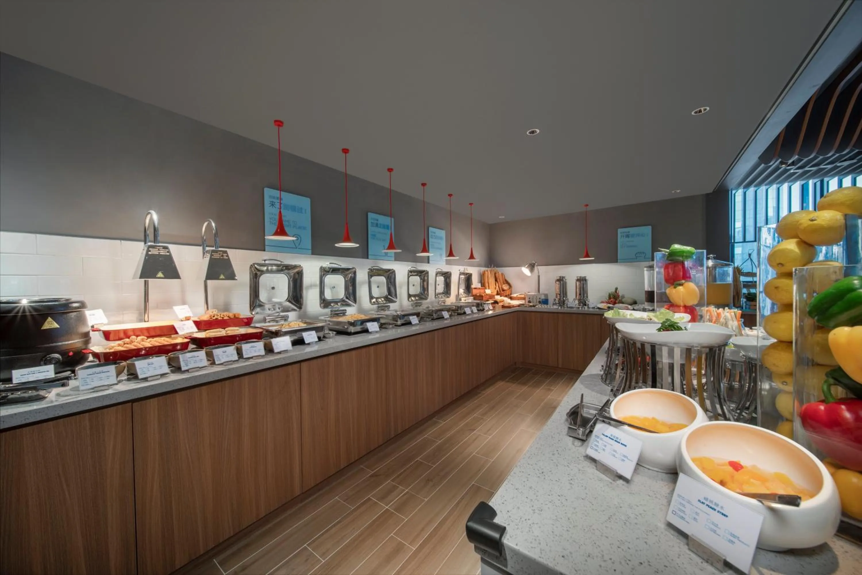 Breakfast in Holiday Inn Express Zhuhai Gongbei by IHG