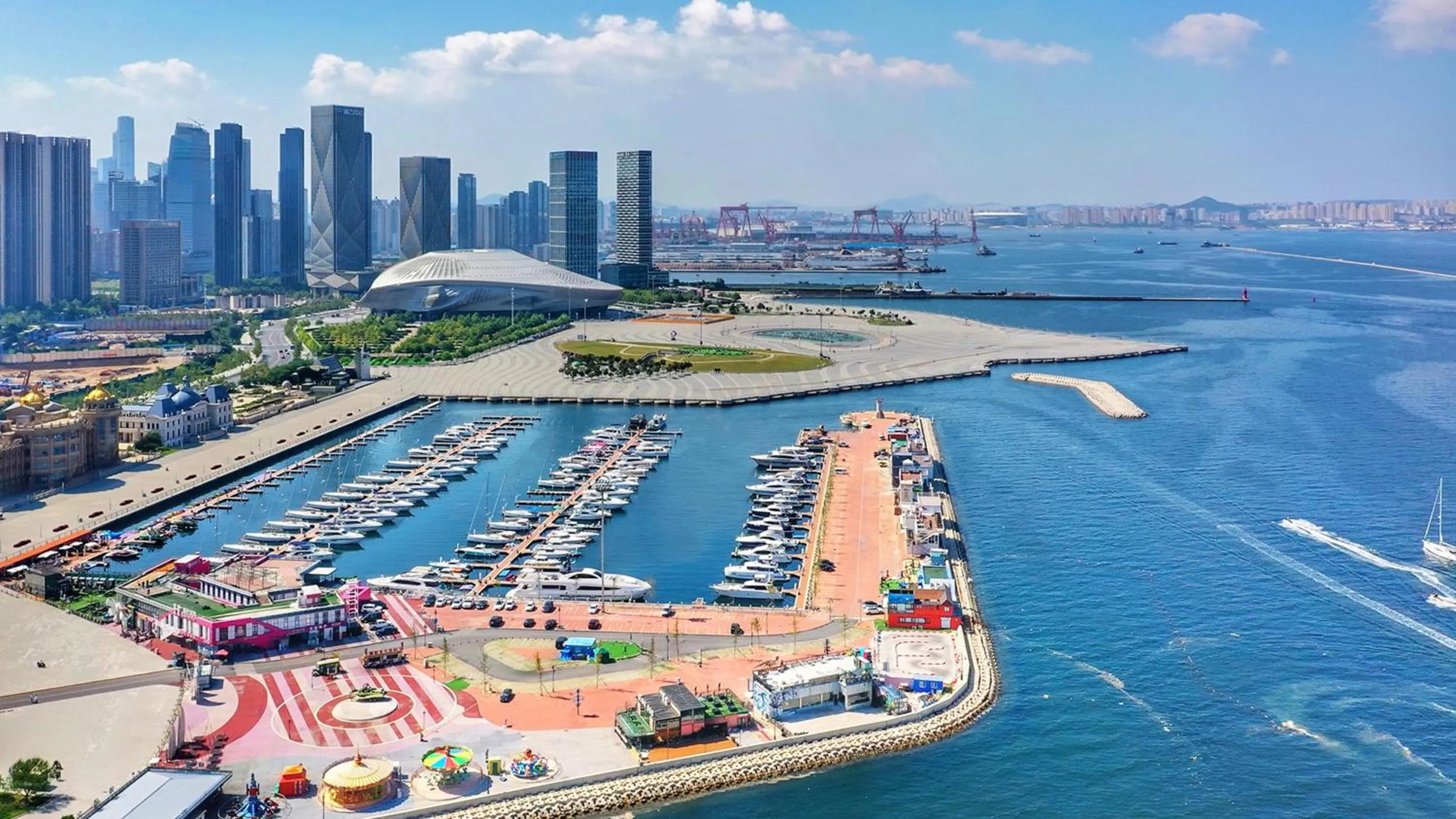 Nearby landmark in Crowne Plaza Dalian Xinghai by IHG