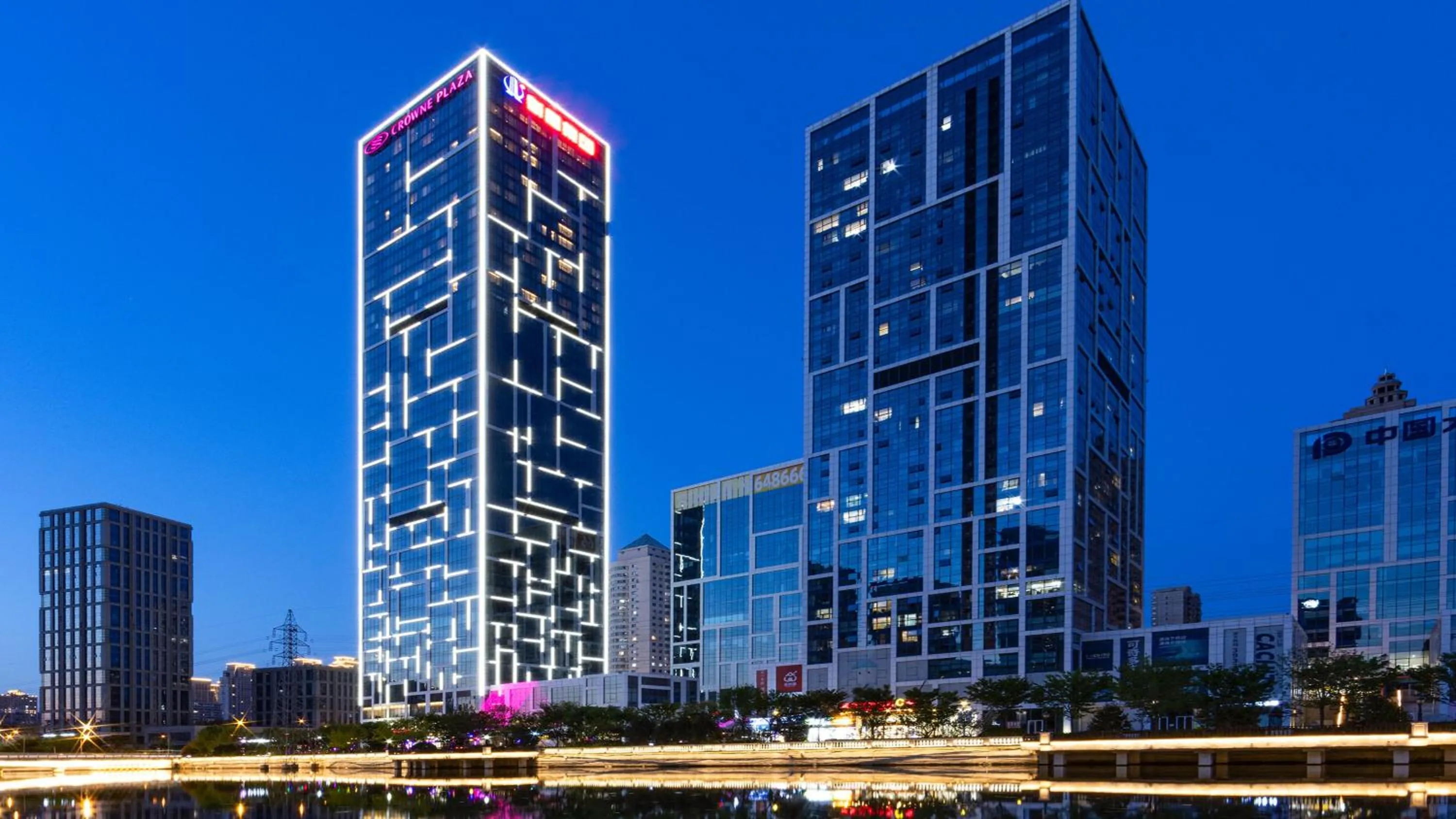 Nearby landmark in Crowne Plaza Dalian Xinghai by IHG