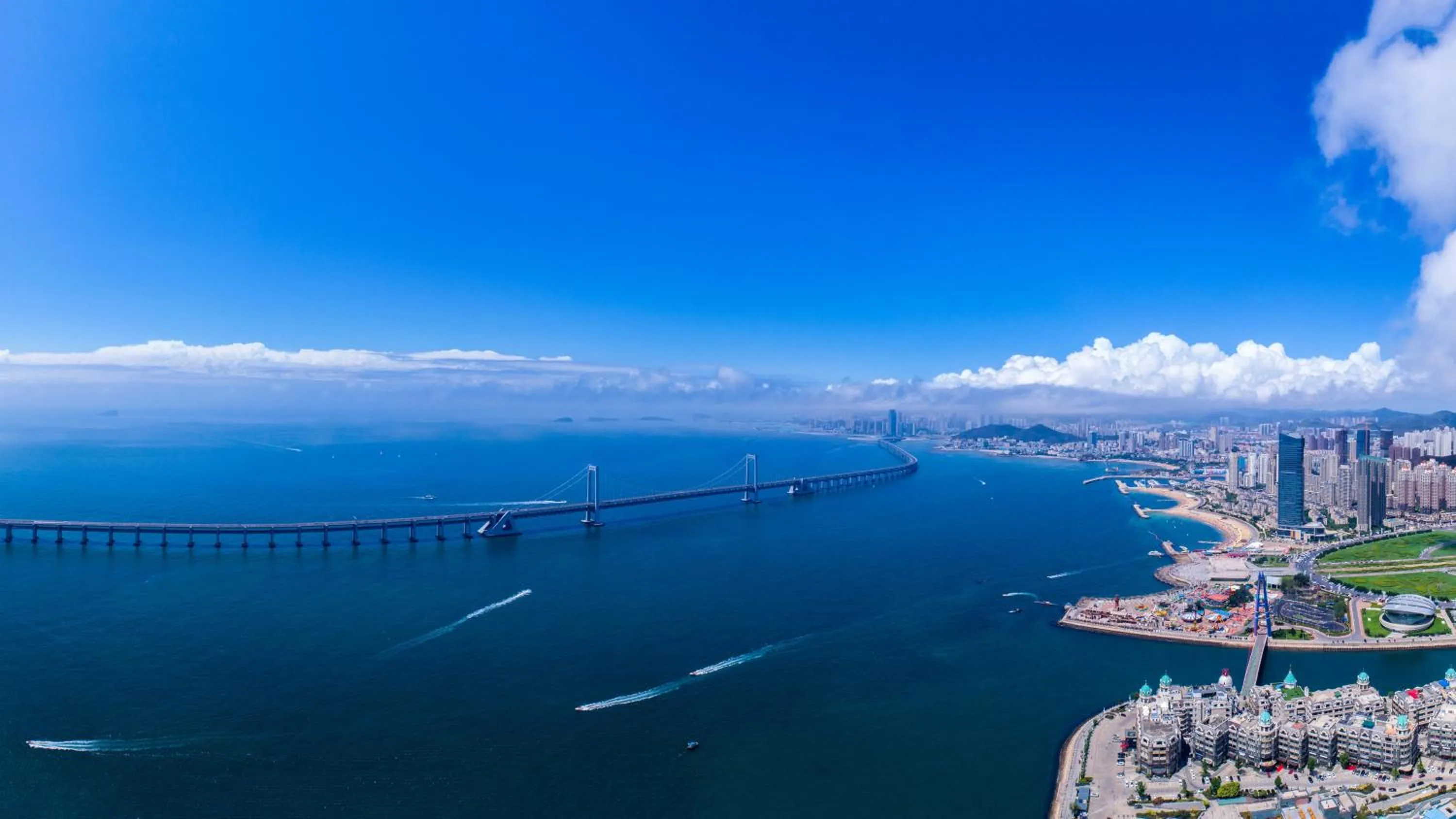 Nearby landmark in Crowne Plaza Dalian Xinghai by IHG