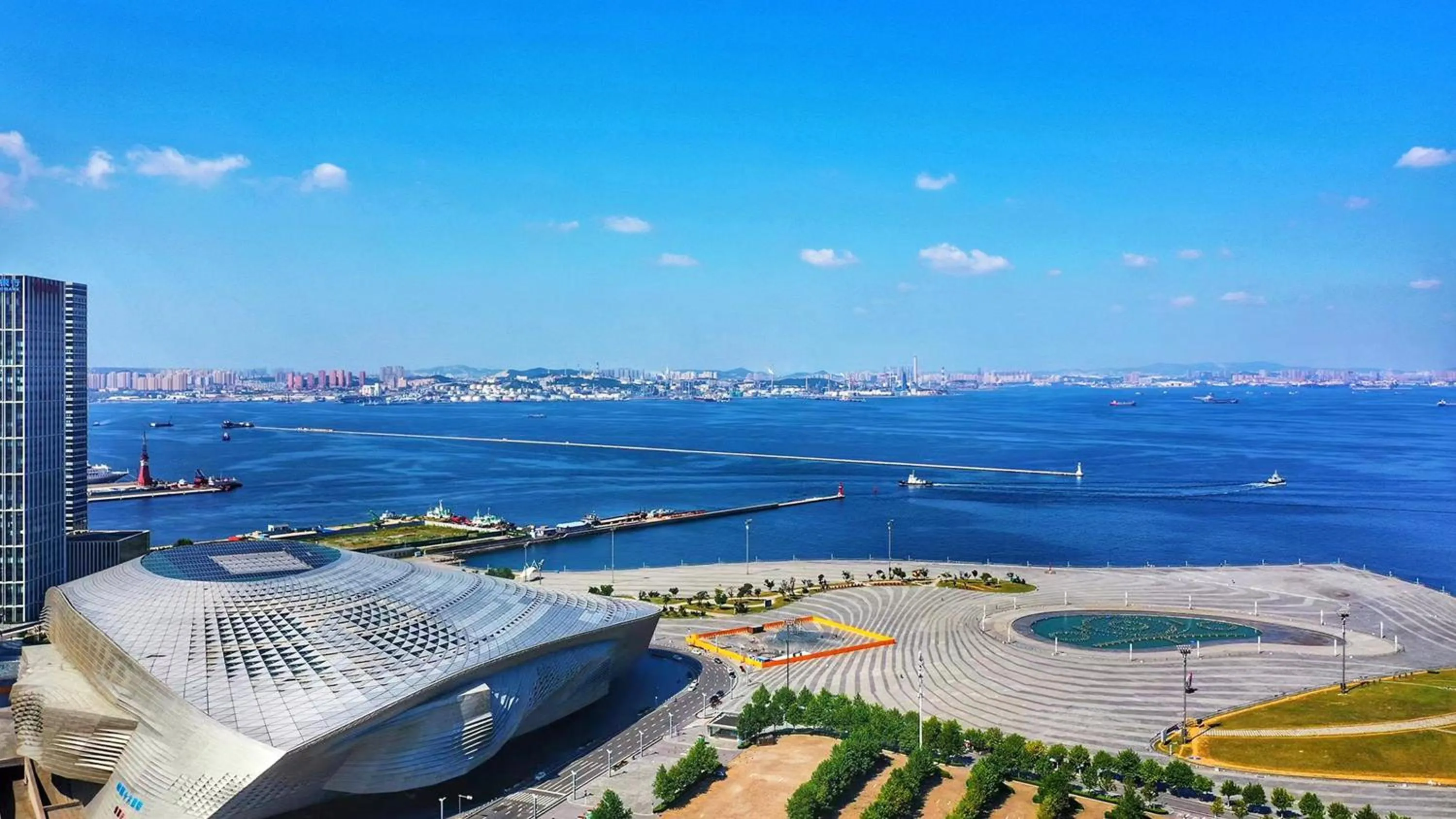 Nearby landmark in Crowne Plaza Dalian Xinghai by IHG