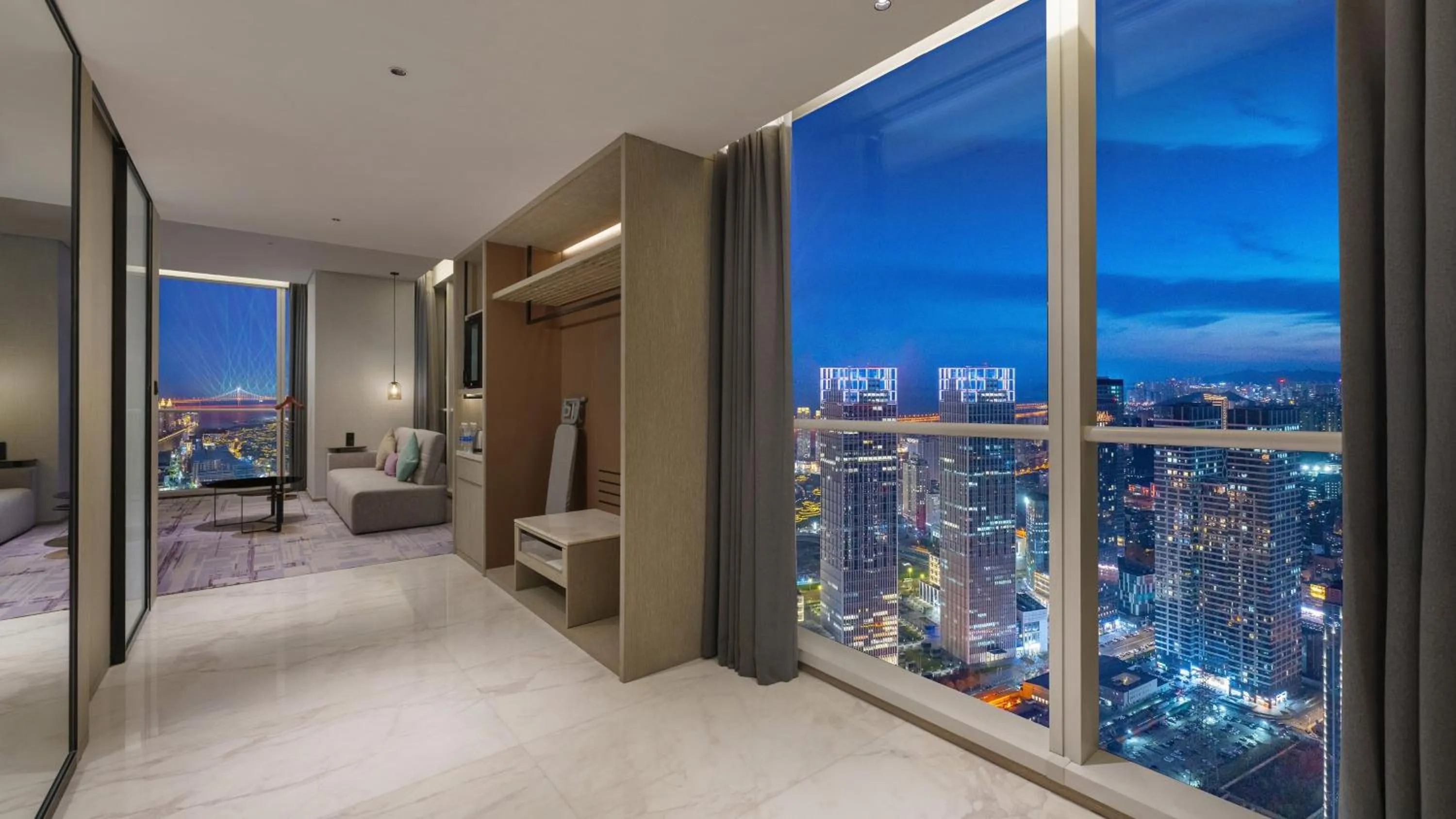 Photo of the whole room in Crowne Plaza Dalian Xinghai by IHG