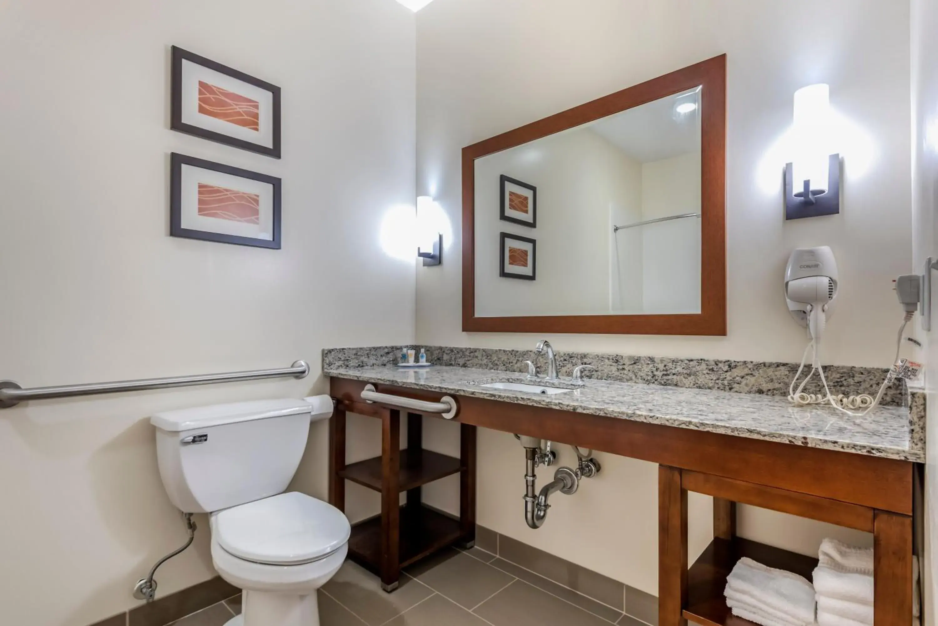 Queen Room with Two Queen Beds - Accessible/Non Smoking in Comfort Inn Apalachin - Binghamton W Route 17 Queen Room with Two Queen Beds - Accessible/Non Smoking in Comfort Inn Apalachin - Binghamton W Route 17