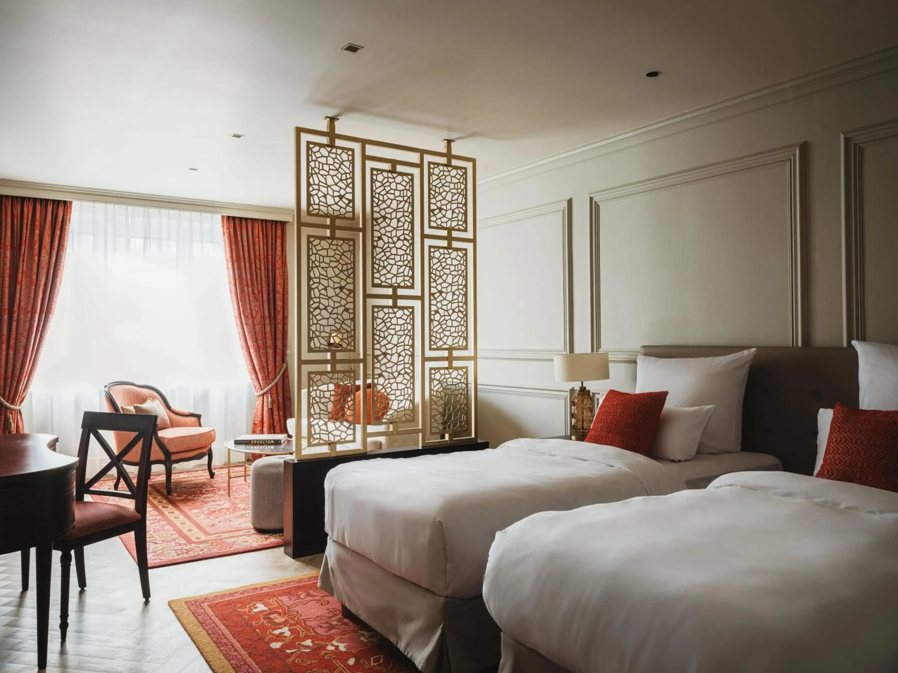 Large Twin Room in Taj Hessischer Hof Frankfurt Large Twin Room in Taj Hessischer Hof Frankfurt