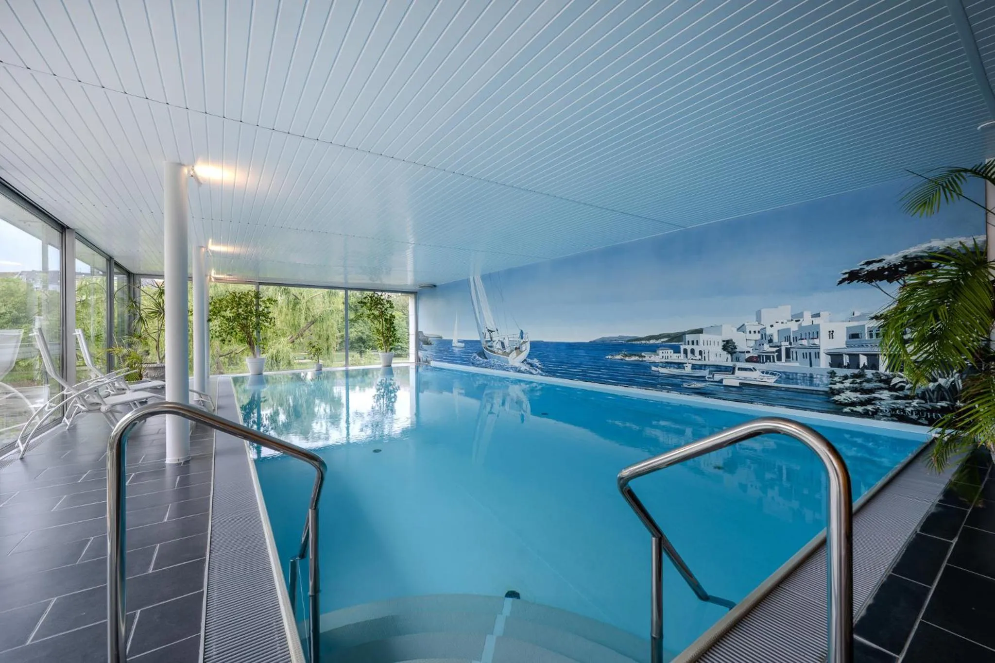 Swimming pool in Ringhotel Seehof