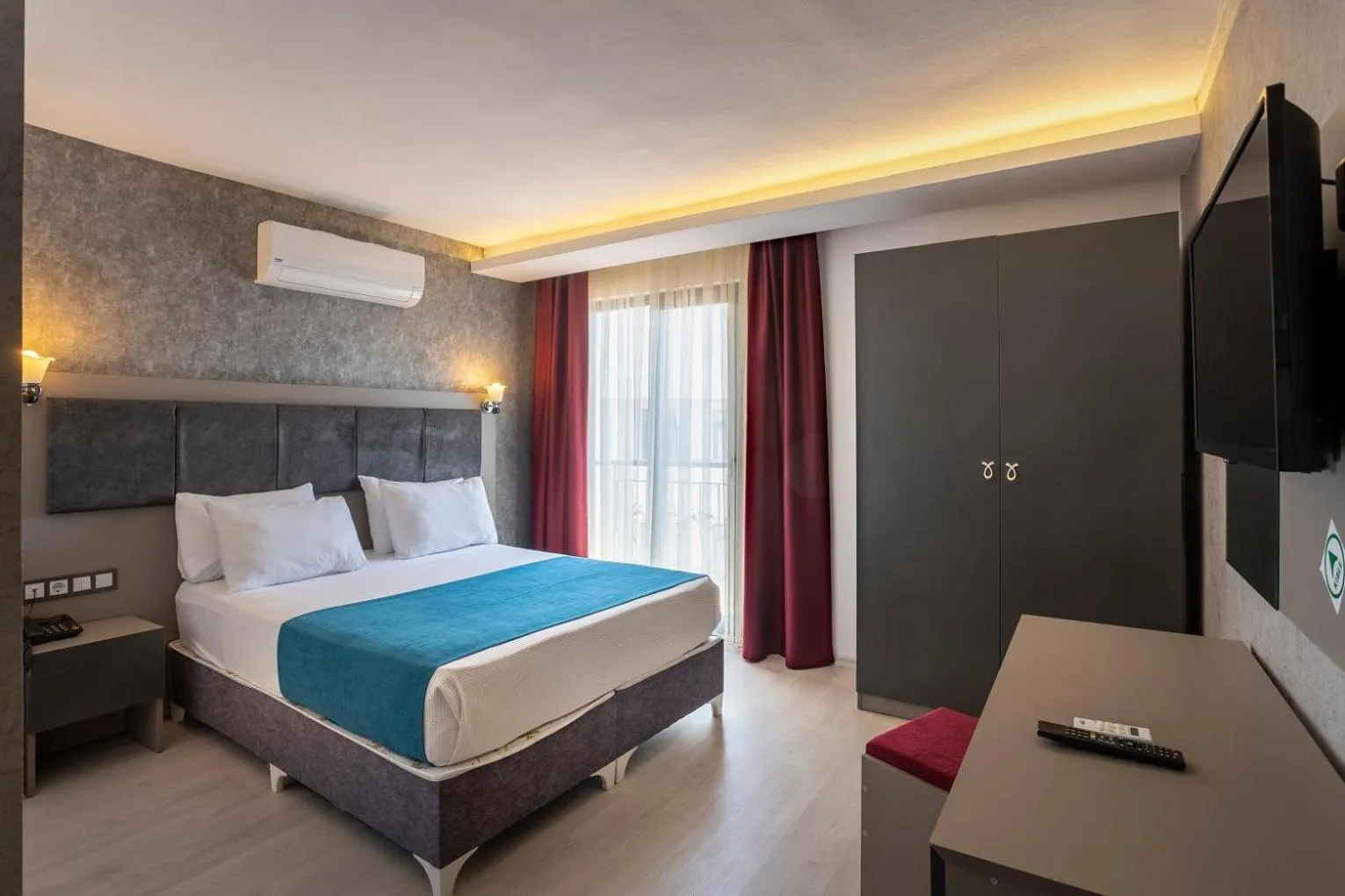 Photo of the whole room, Bed in TAMARA Business Otel