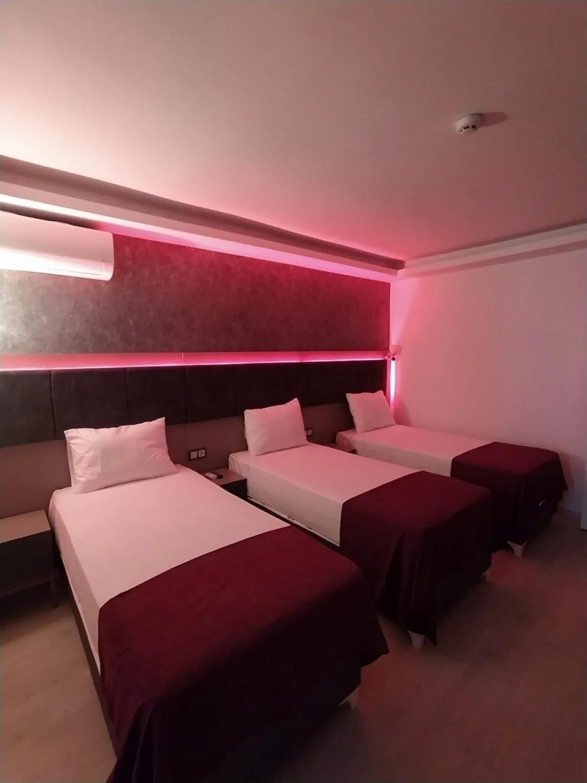 Bedroom, Bed in TAMARA Business Otel