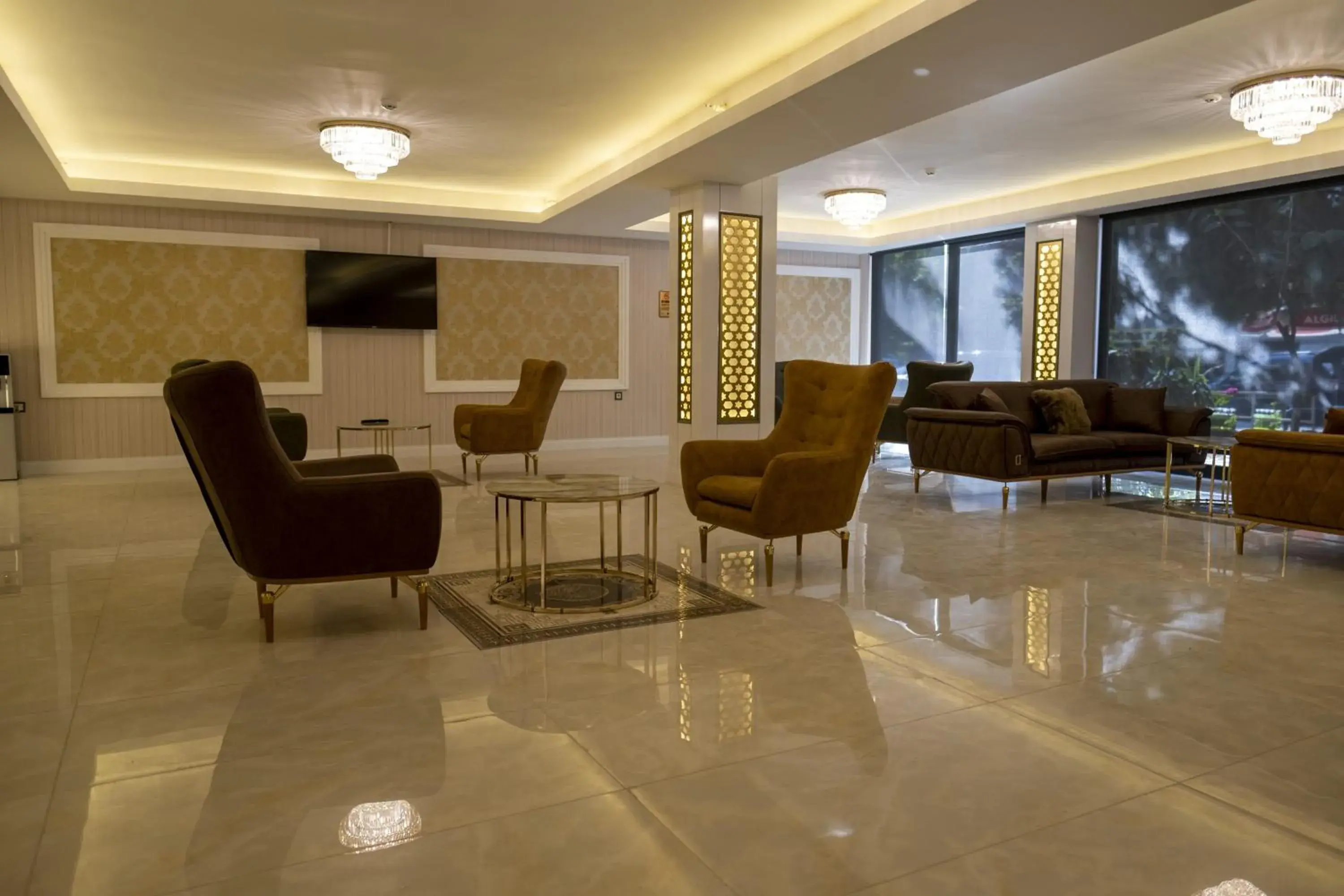 Lobby or reception in TAMARA Business Otel Lobby or reception in TAMARA Business Otel
