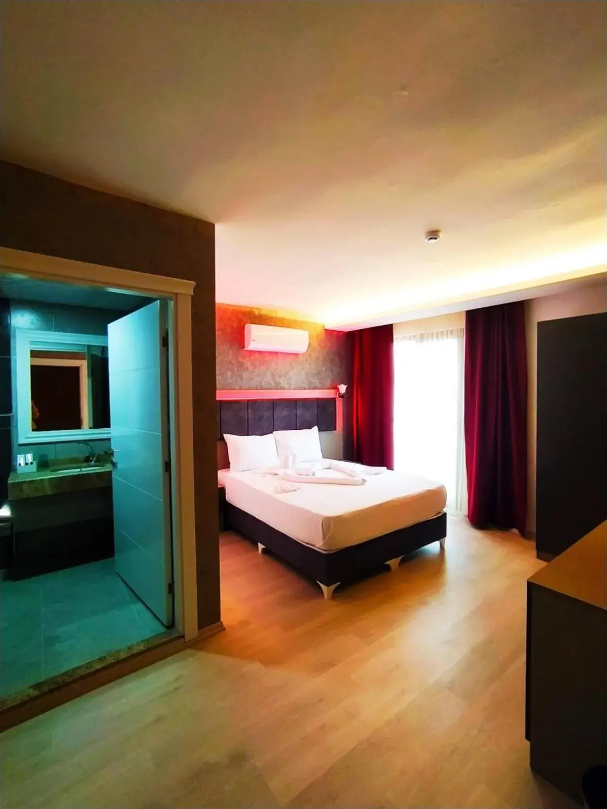 Photo of the whole room, Bed in TAMARA Business Otel Photo of the whole room, Bed in TAMARA Business Otel