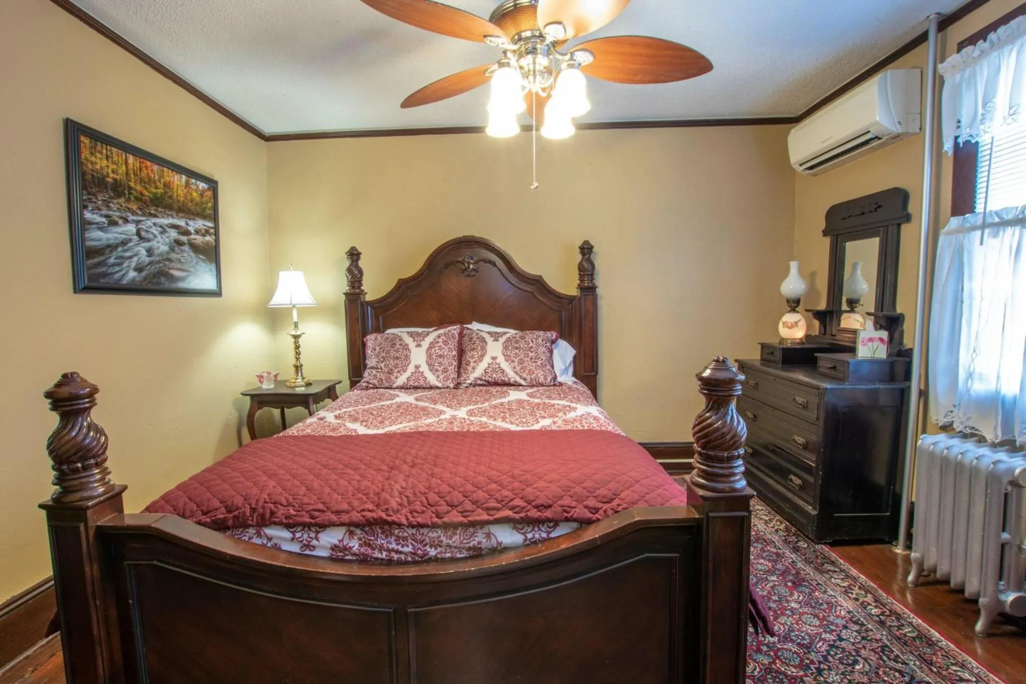 Bed in 1913 Badin Inn