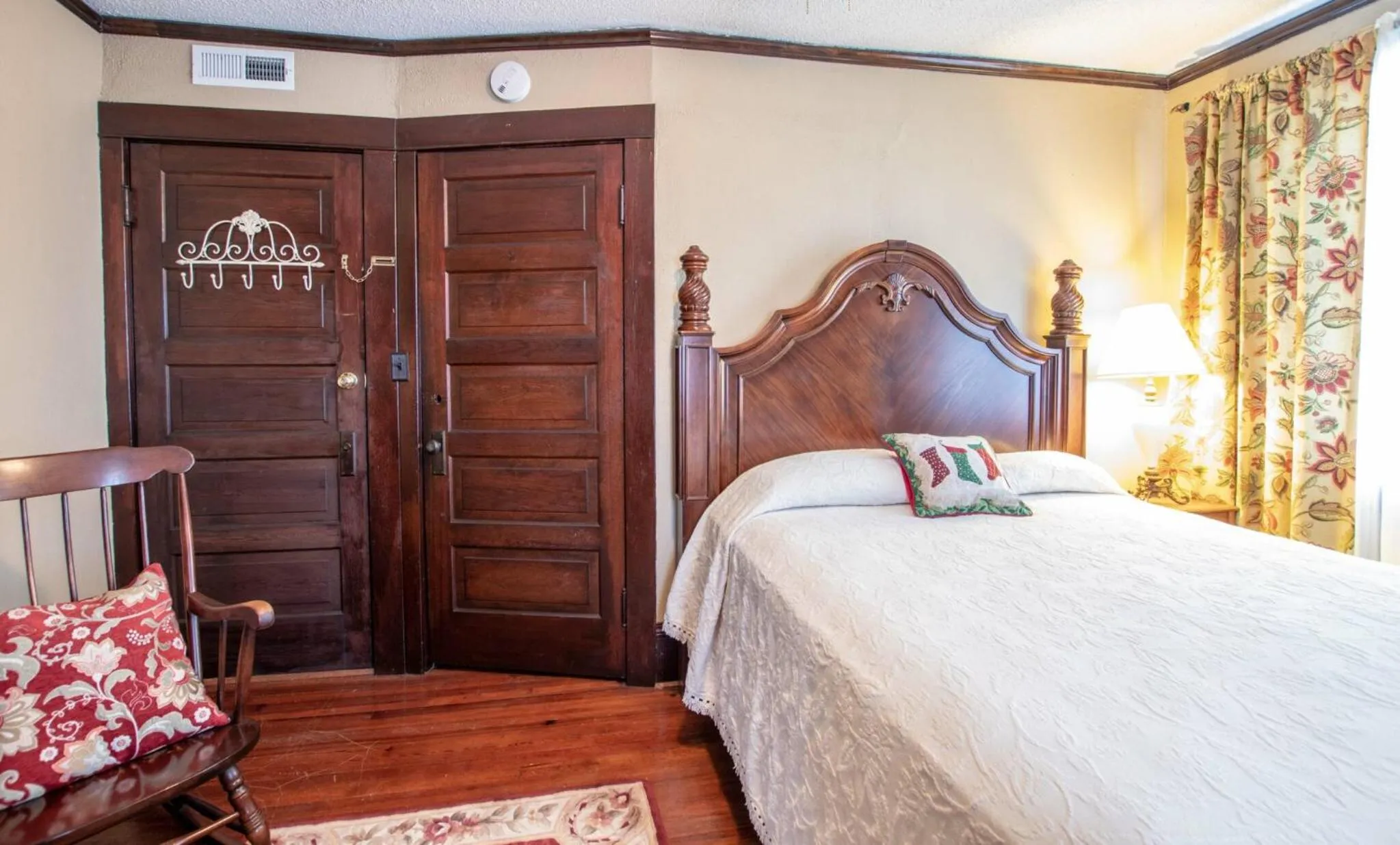 Bed in 1913 Badin Inn