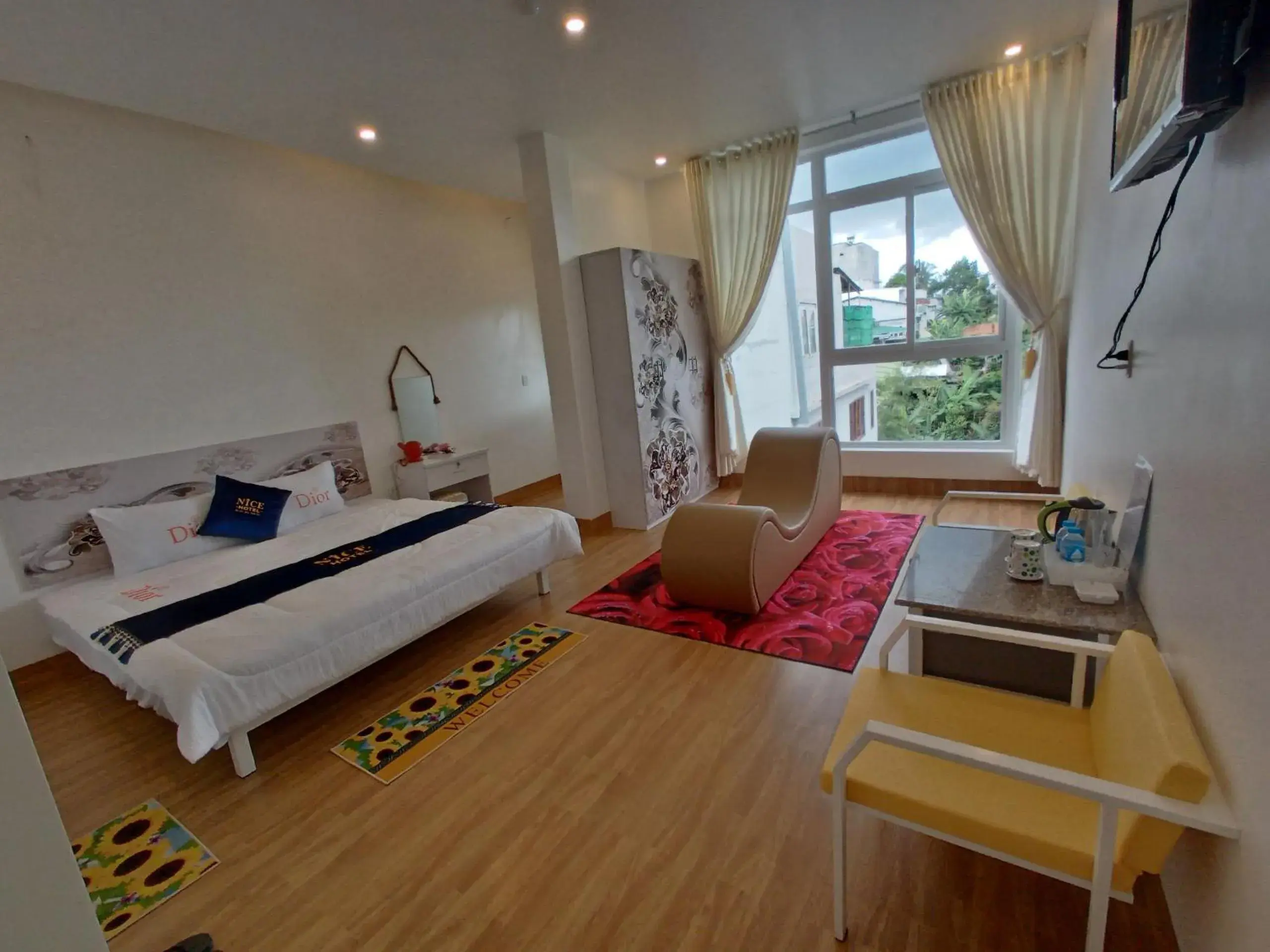 Bedroom, Bed in Nice Hotel Buôn Ma Thuột Bedroom, Bed in Nice Hotel Buôn Ma Thuột