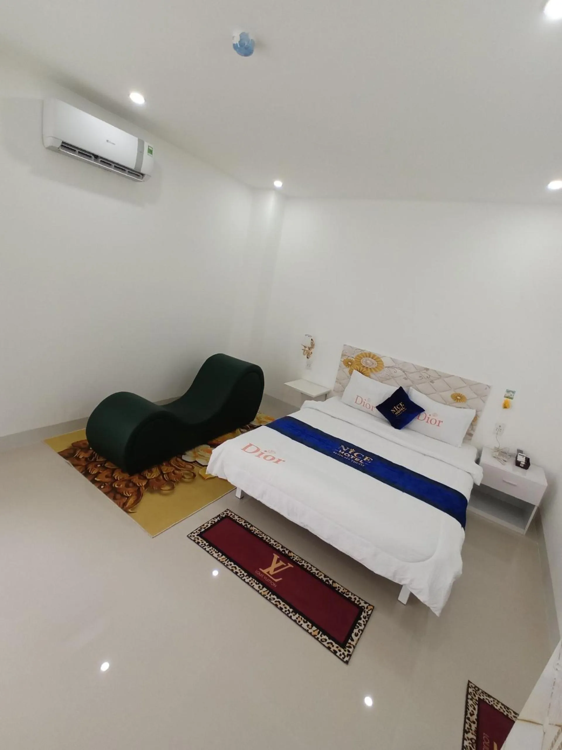 Bedroom, Bed in Nice Hotel Buôn Ma Thuột