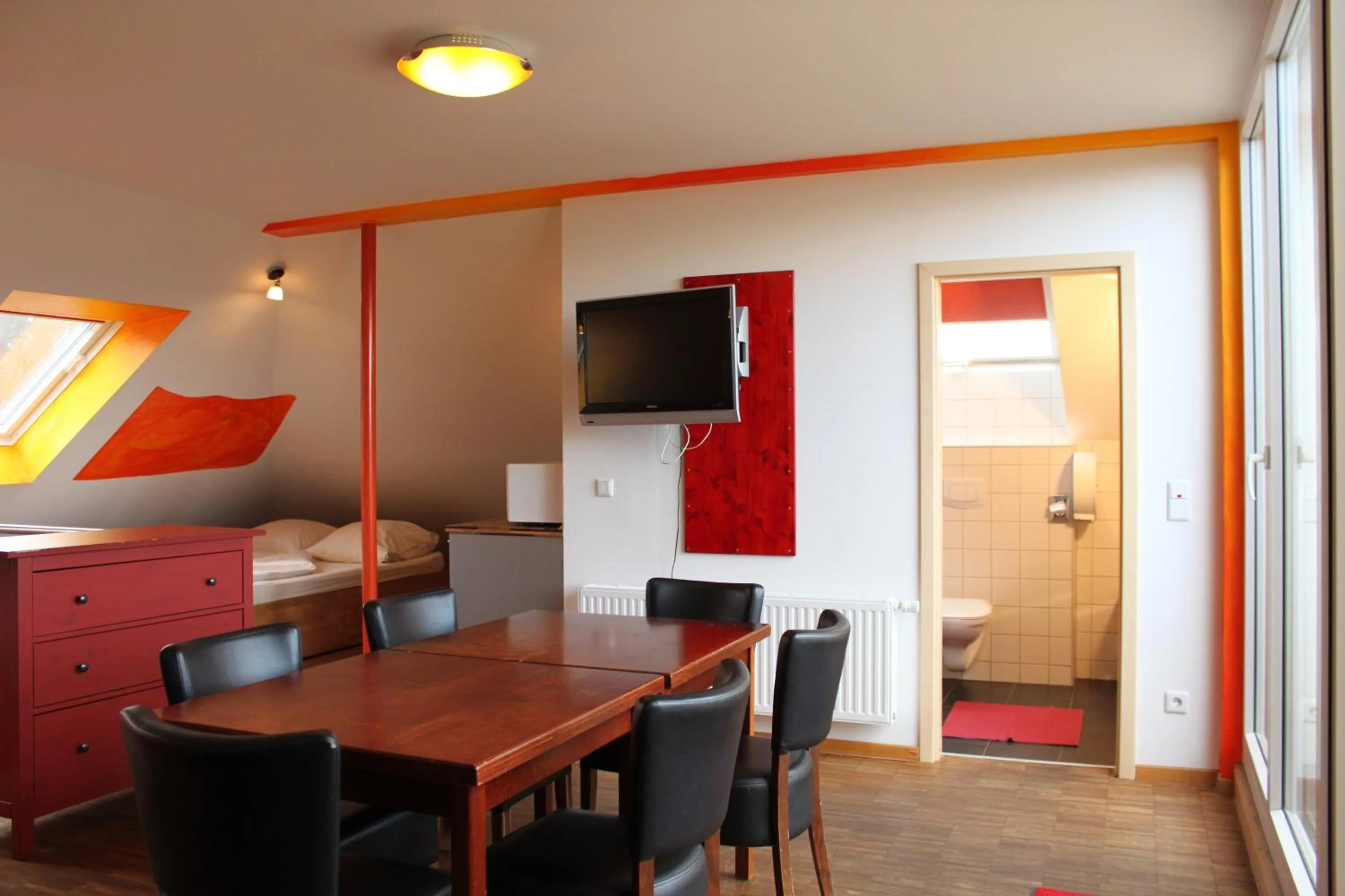 TV and multimedia in Hostel Alex 30