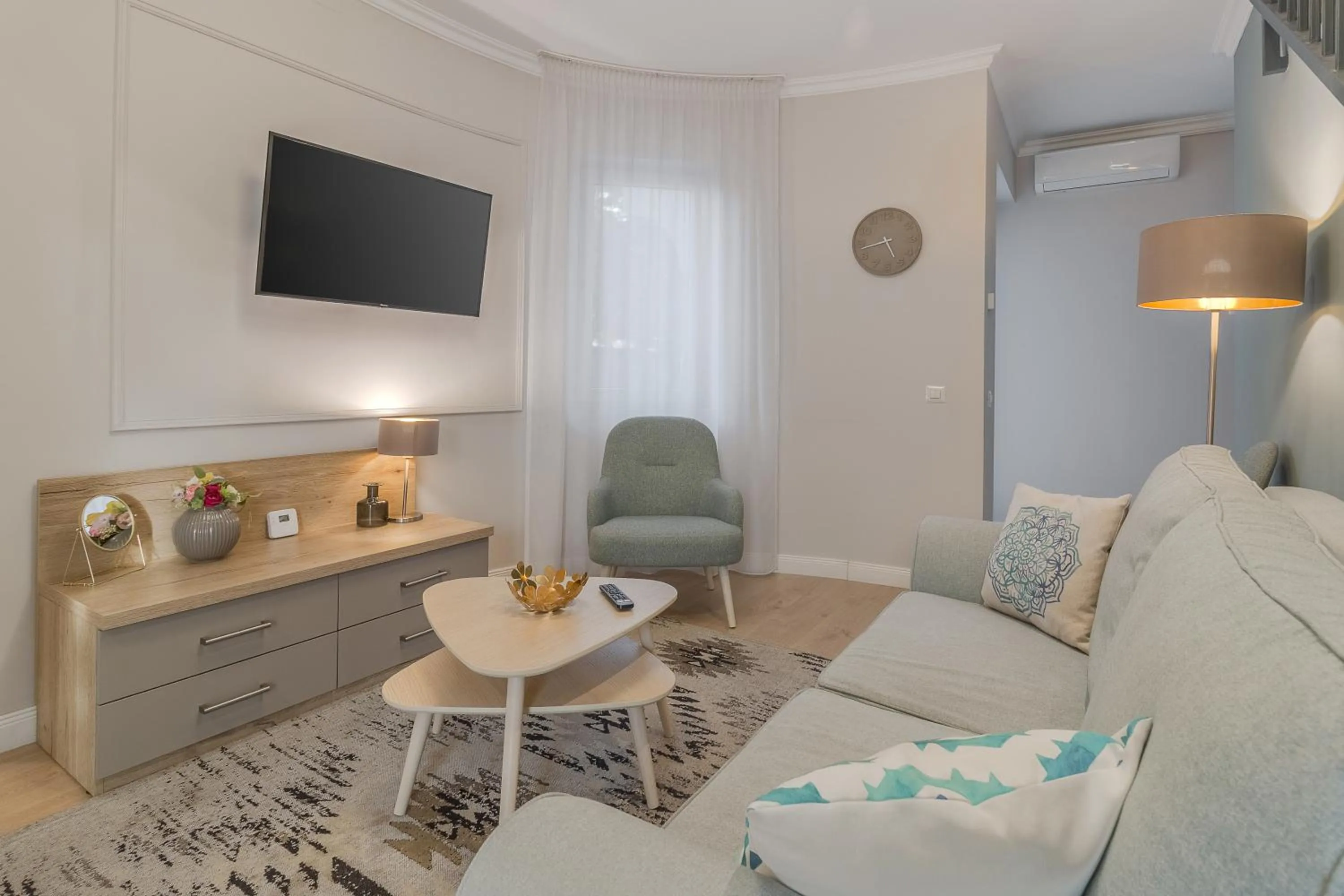 TV and multimedia in Dozsa Residence