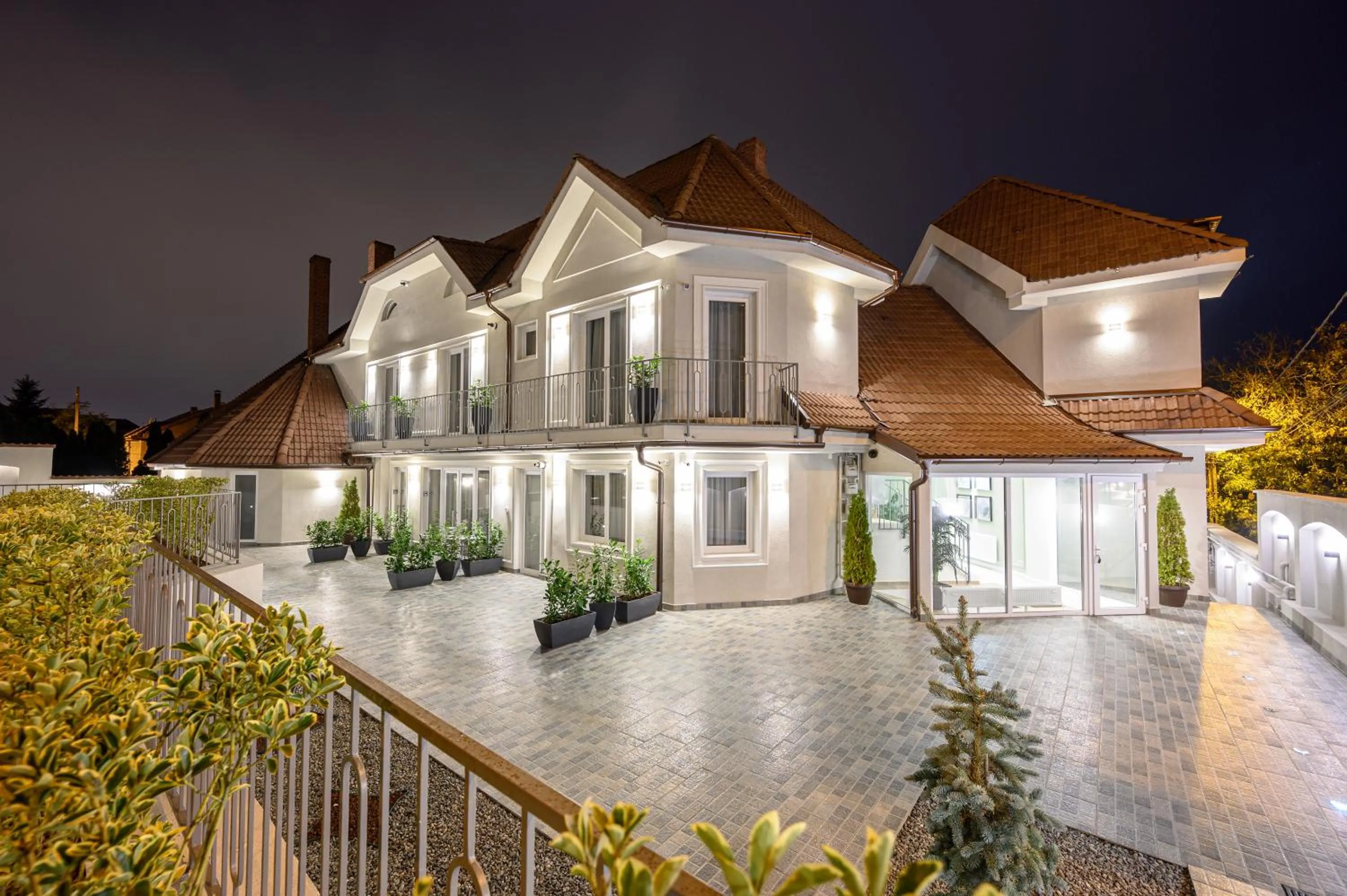 Property building in Dozsa Residence