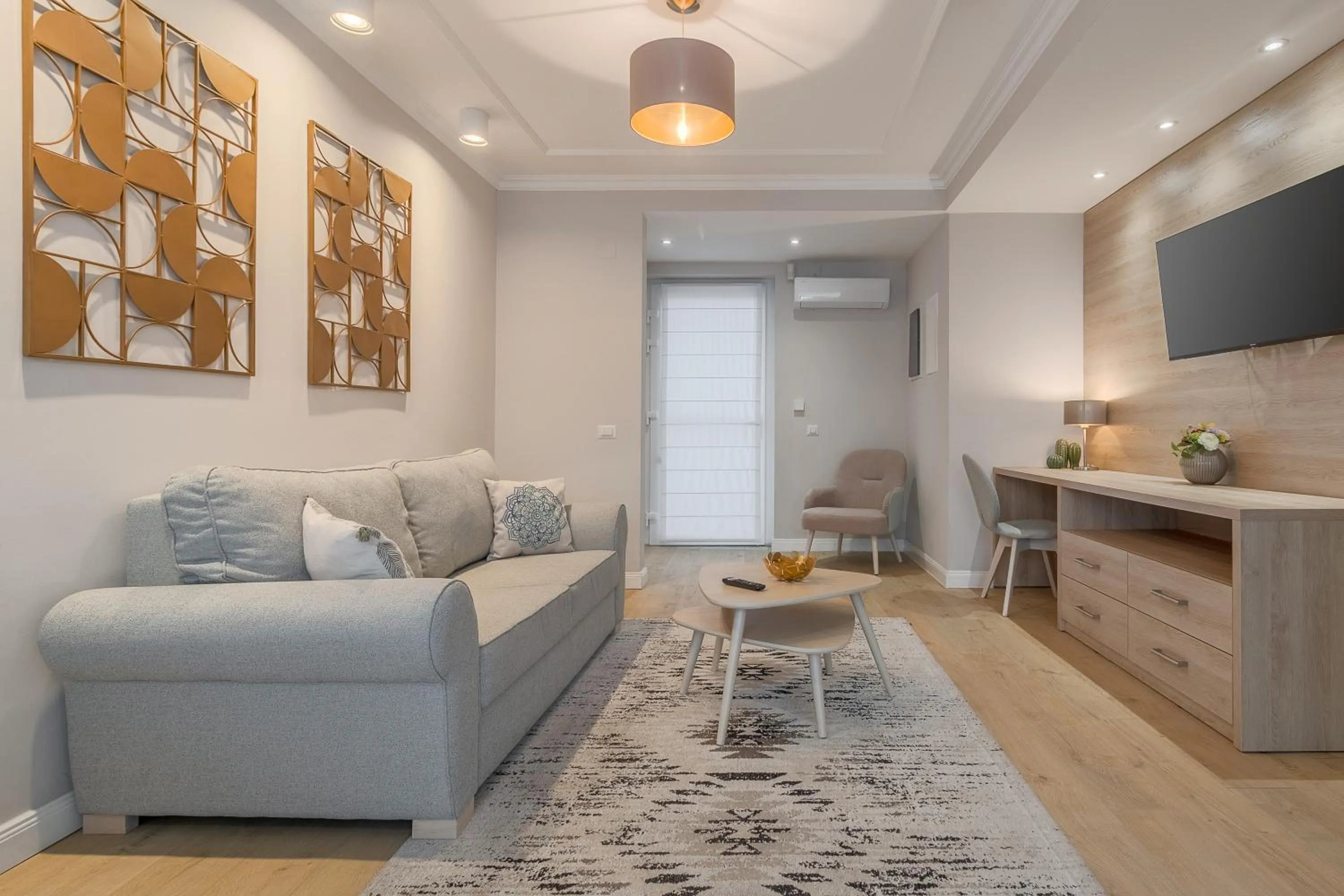 TV and multimedia in Dozsa Residence