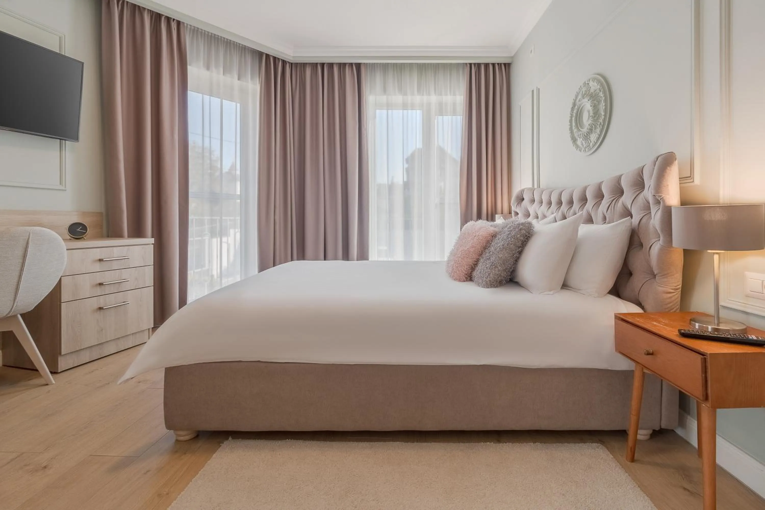 Bed in Dozsa Residence