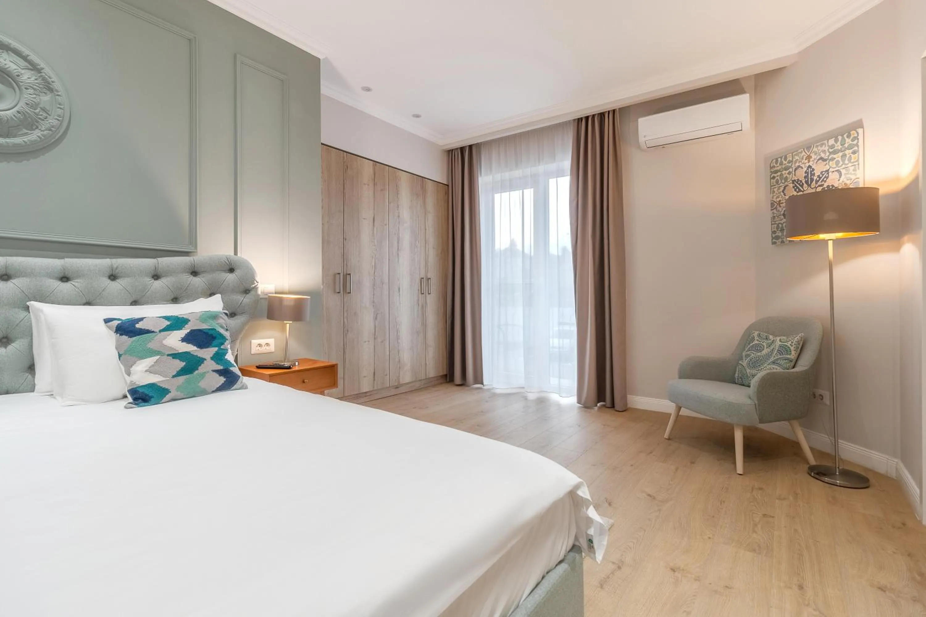 Bed in Dozsa Residence