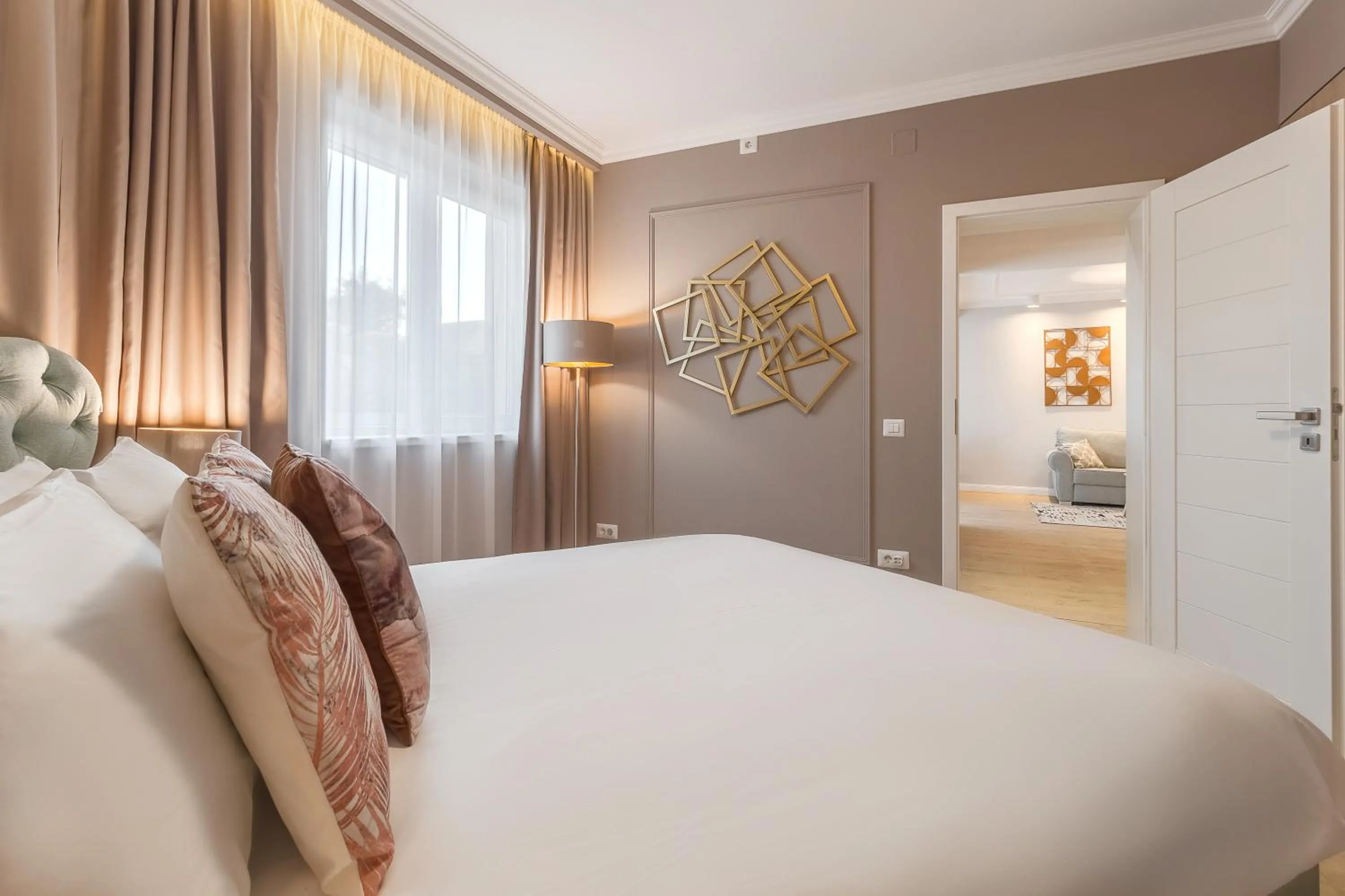 Bed in Dozsa Residence