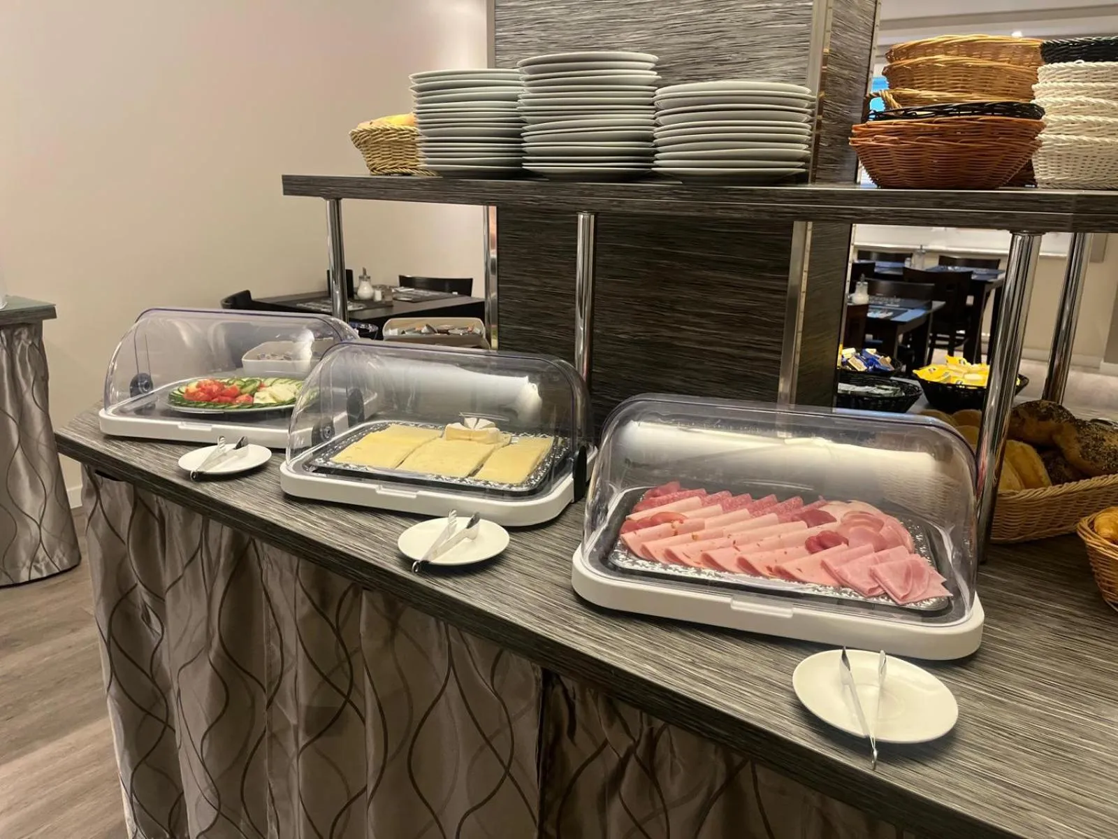 Buffet breakfast in Hotel Kiez Pension Berlin
