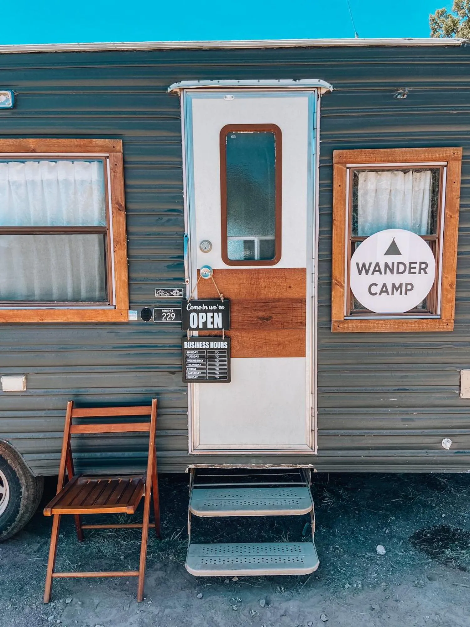 Facade/entrance in Wander Camp Grand Canyon
